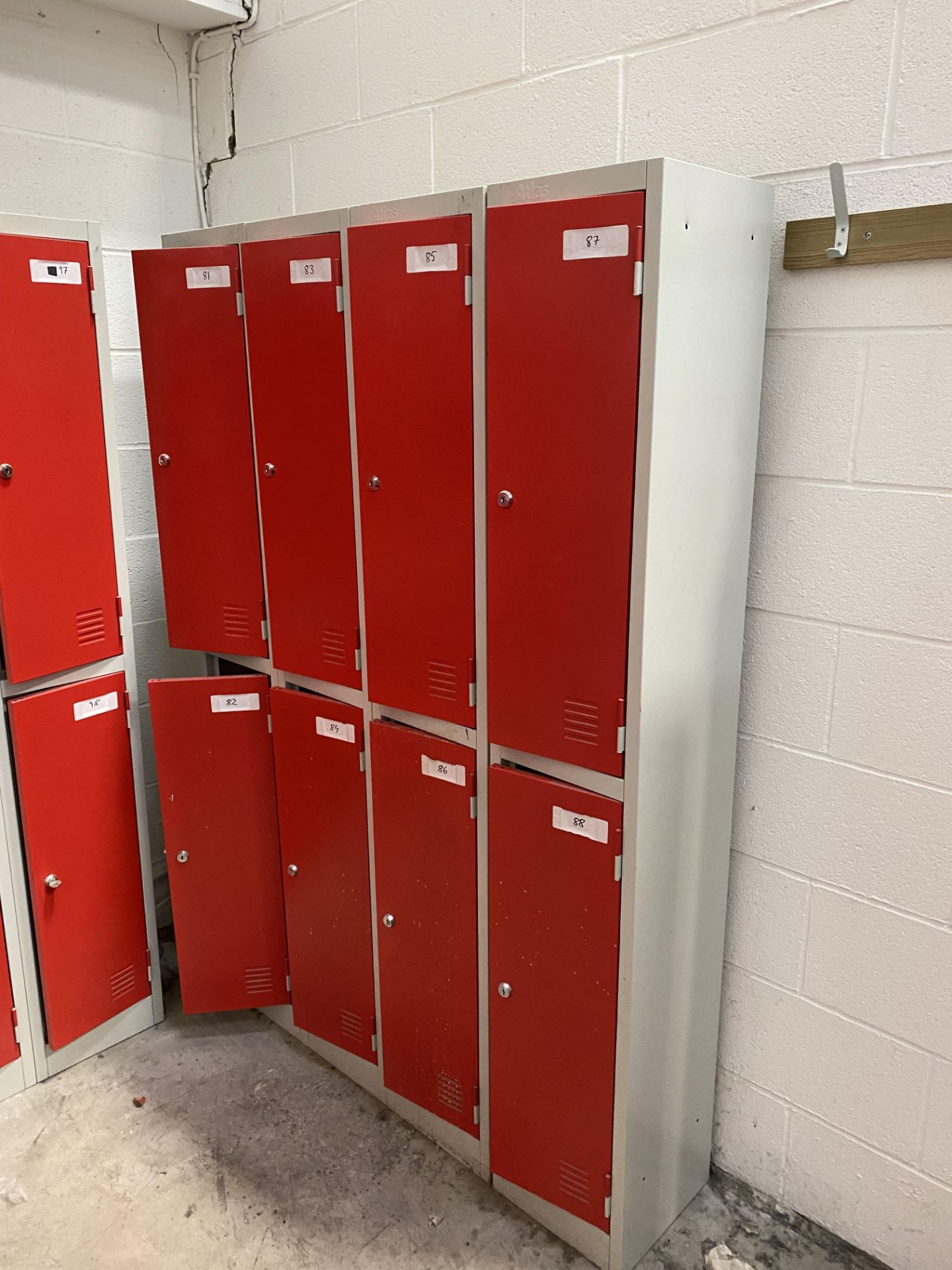 23 No. double door personell lockers, doors opened and unlocked - Image 4 of 7