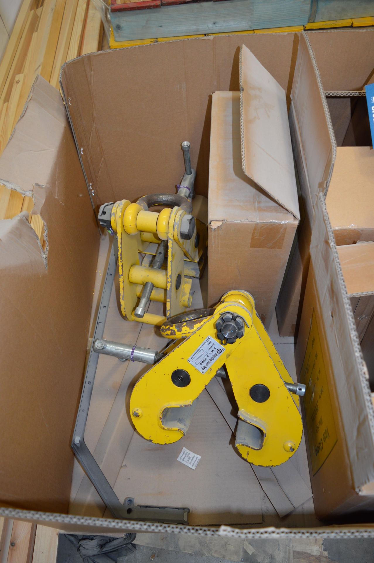 8x (no.) Yale, girder clamps, capacity 3 Ton (boxed) and 2x (no.) Hackett, 5 Ton girder clamps - Image 2 of 2