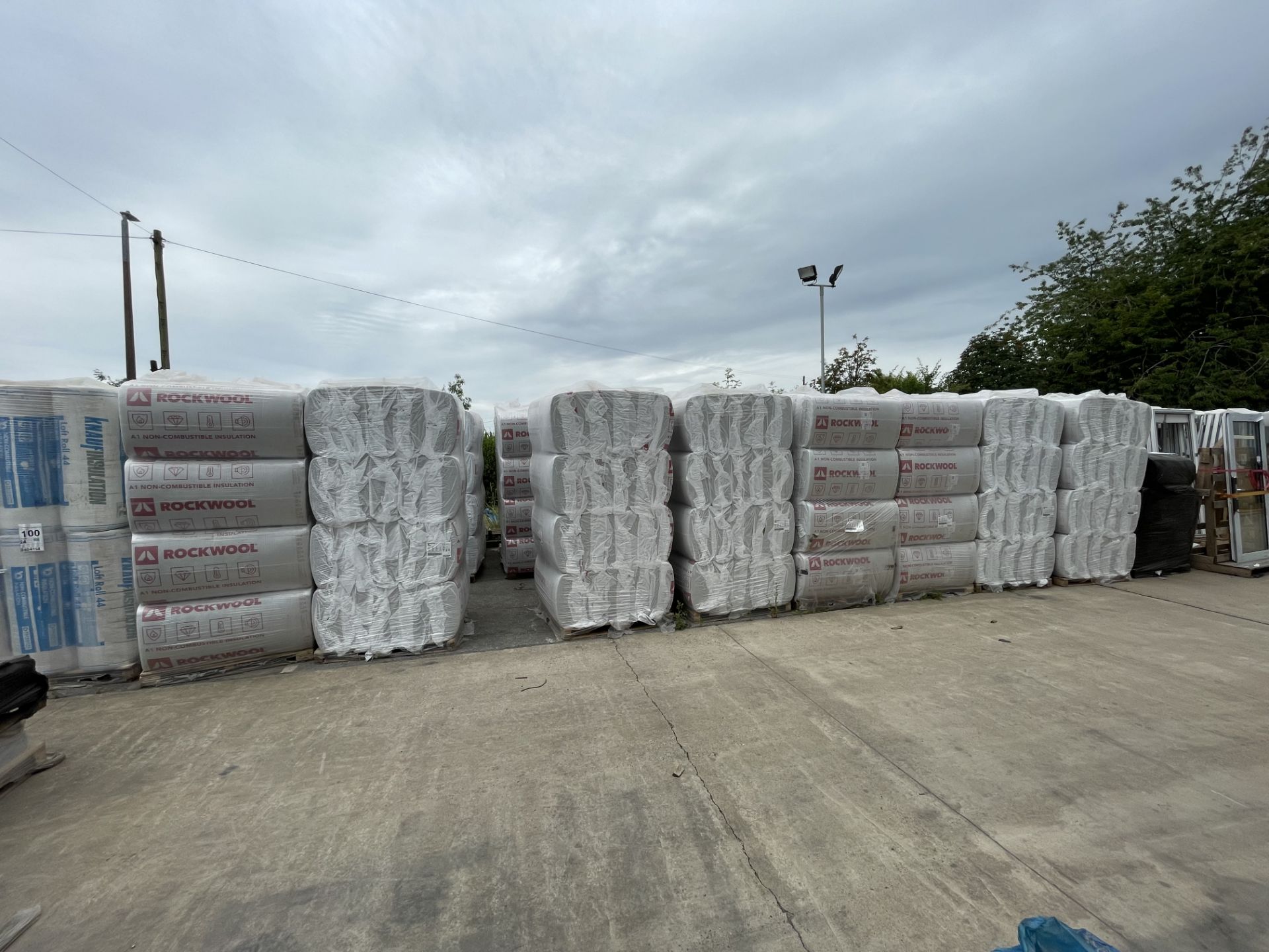 c.35 Pallets of Rockwool RWA45 220x600x1200mm Mineral Wool Insulation - Image 2 of 5