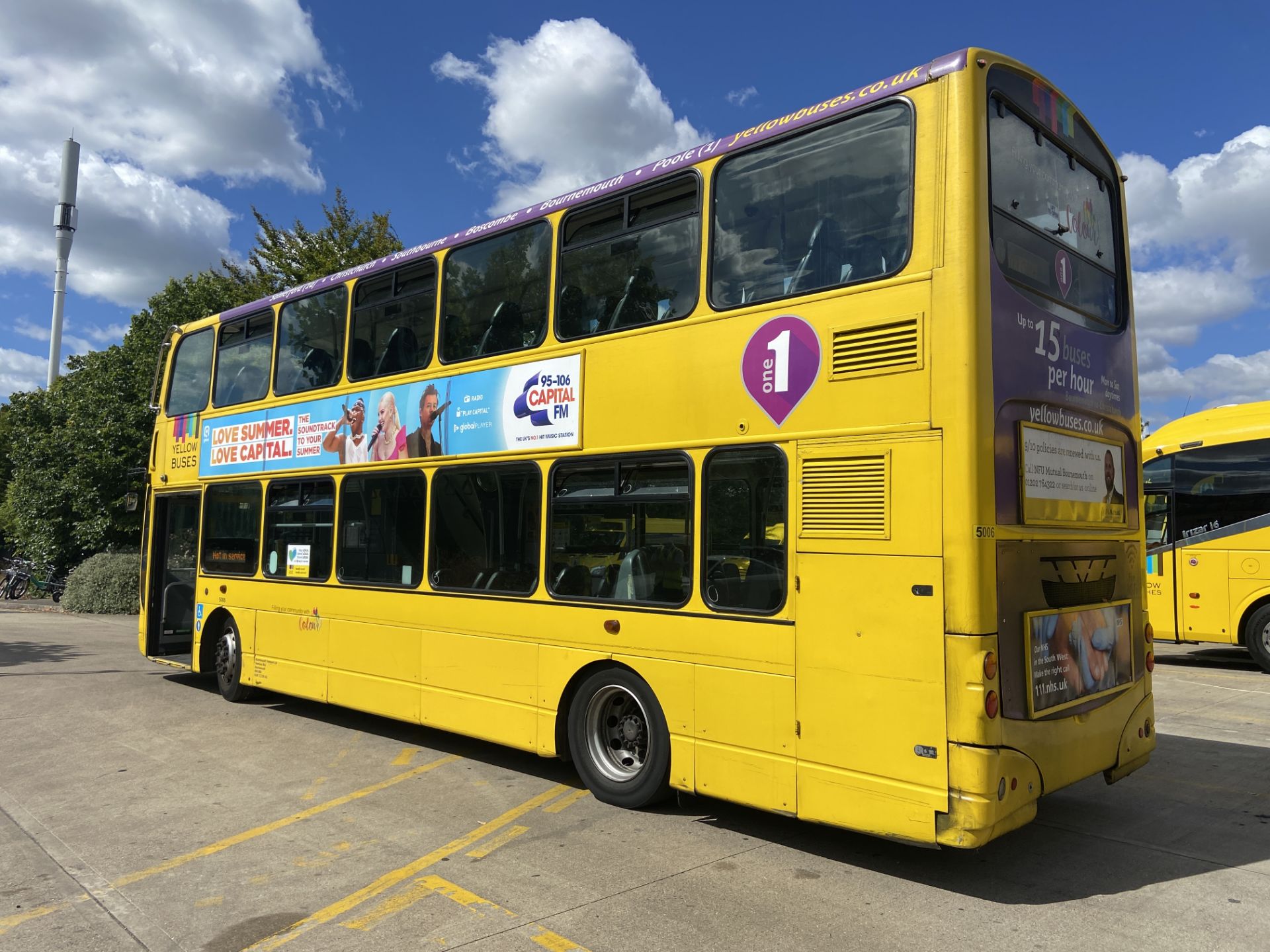 Volvo B7TL, double deck service bus, Body Type: Wrightbus Gemini, Body No: G451, Registration No: - Image 3 of 11