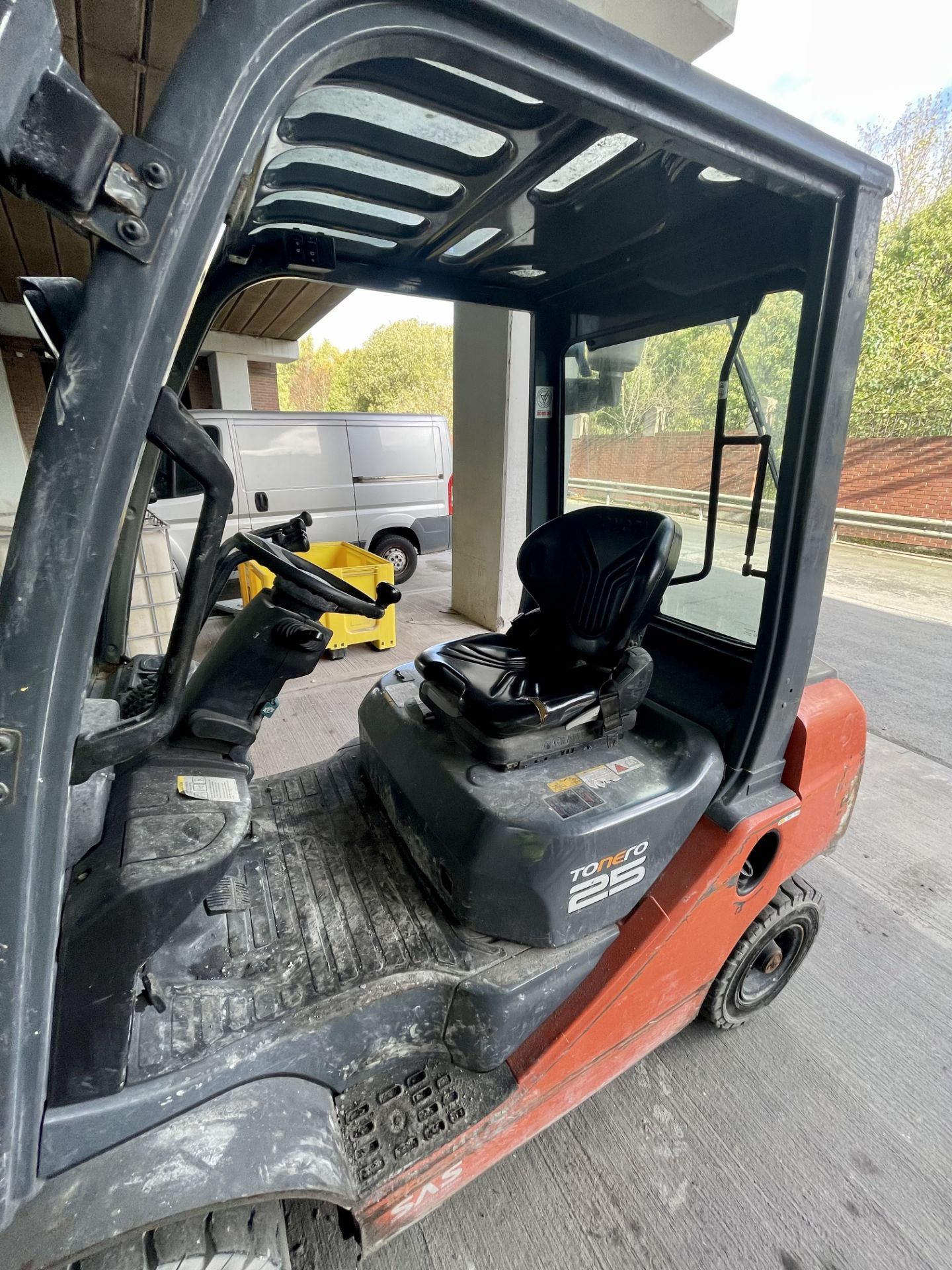 Toyota, Tonero 25 Type 02-8FDF25, diesel counter balance forklift, Serial No. 69144 (2019), Last - Image 11 of 14