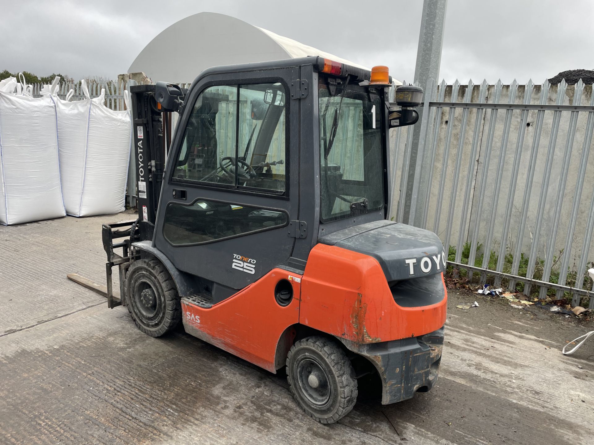 Toyota, Tonero 25 Type 02-8FDF25, diesel counter balance forklift, Serial No. 69136 (2019), Last - Image 2 of 13