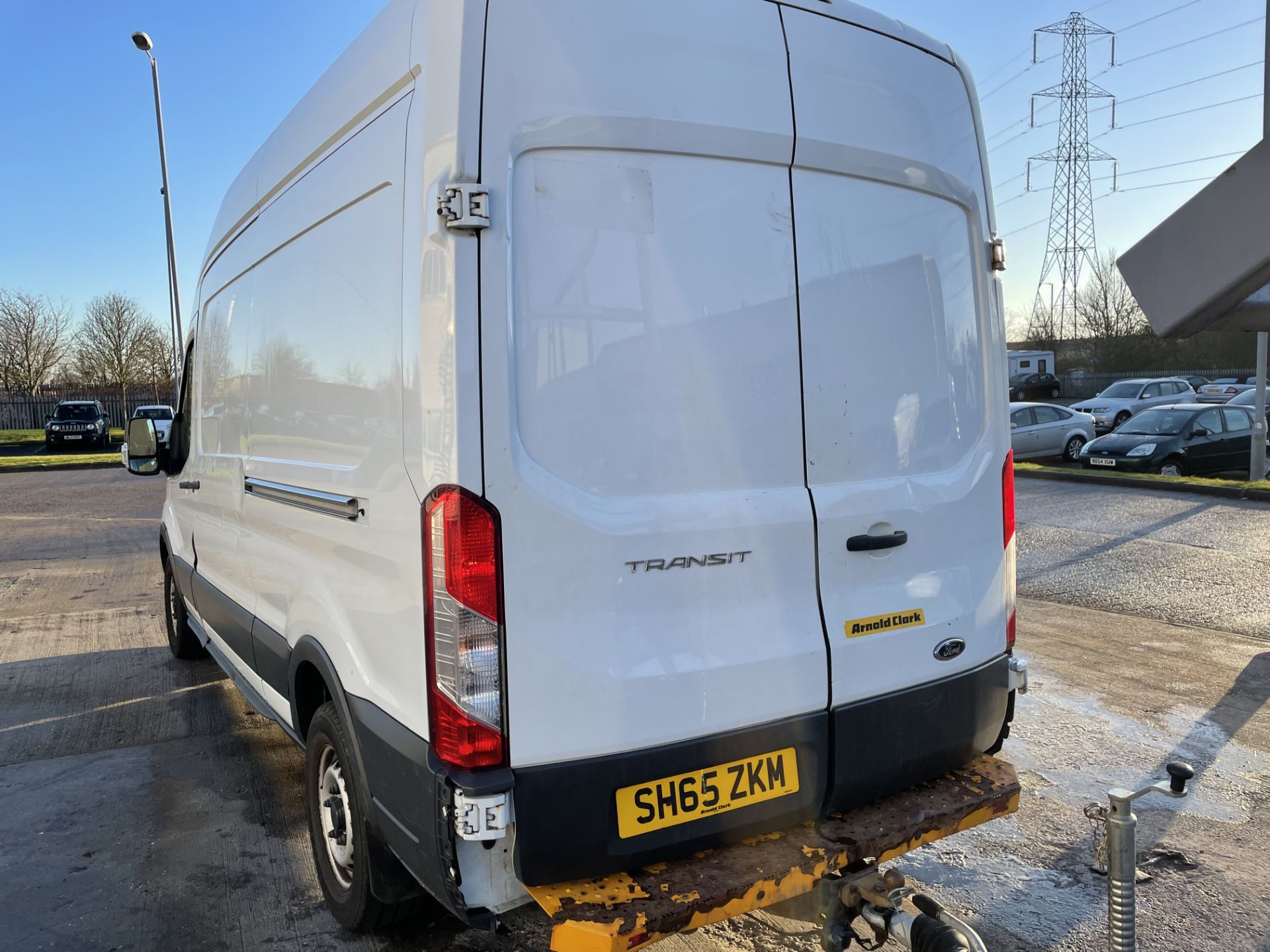 FORD TRANSIT 2015 MWB 3500KG MOT UNTIL 01/10/2022 79k MILES- Reg: SH65 ZKM - Image 4 of 7