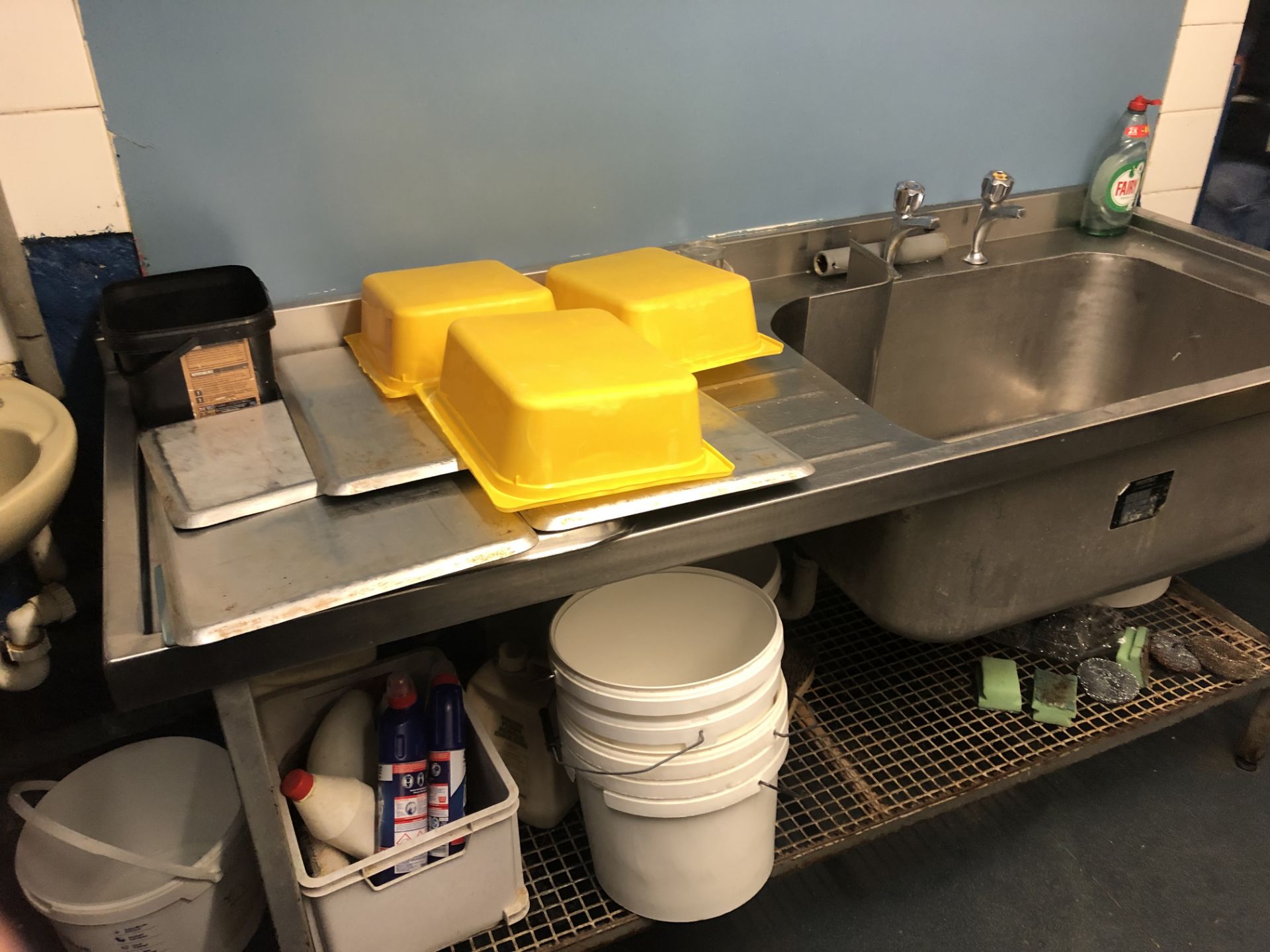 COMMERCIAL SINK UNIT 1800 x 700