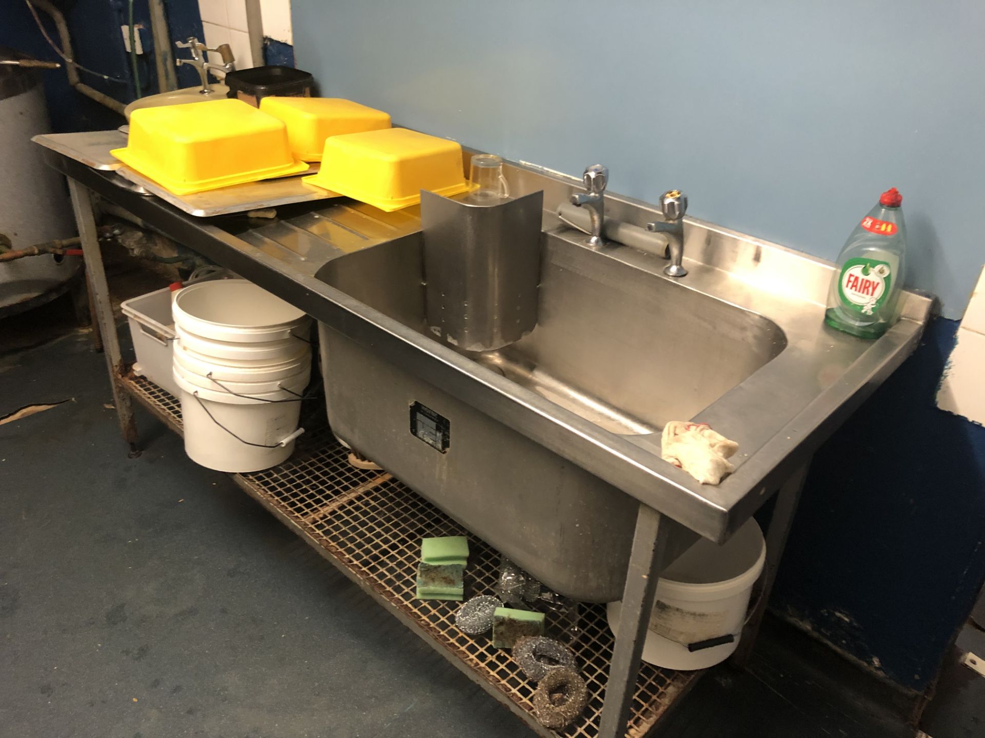 COMMERCIAL SINK UNIT 1800 x 700 - Image 2 of 2