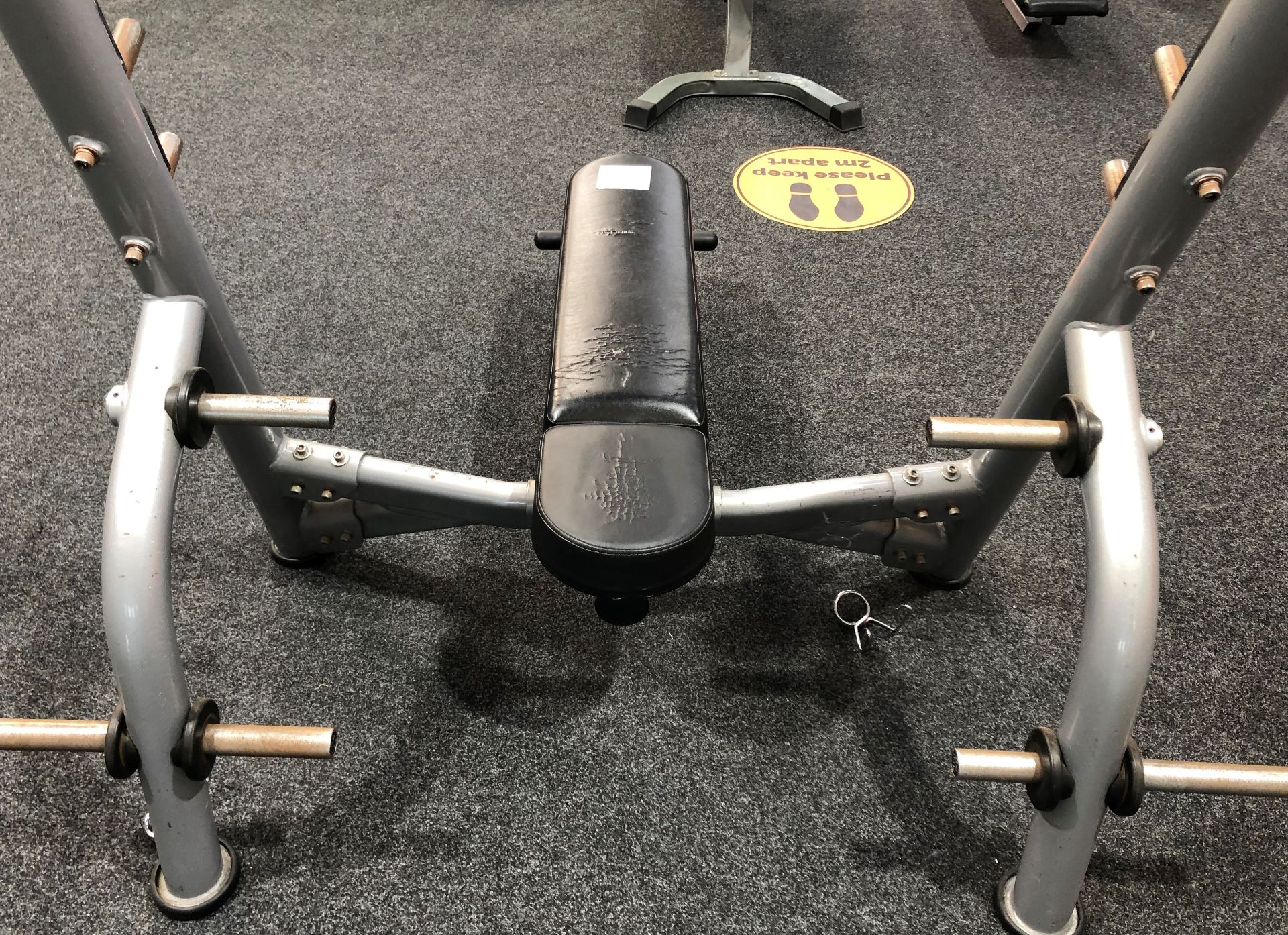 WEIGHTS BENCH - Image 2 of 2