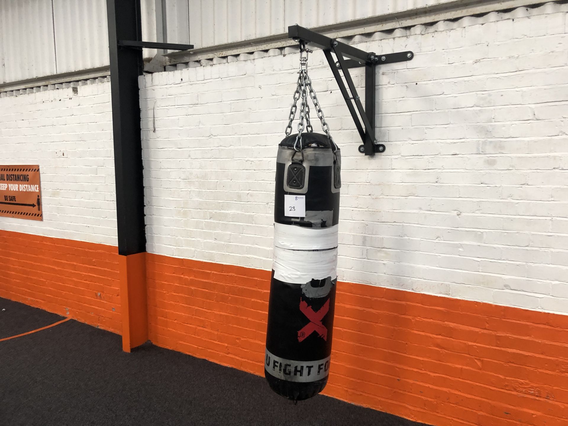 PUNCH BAG & FITTINGS - Image 2 of 2