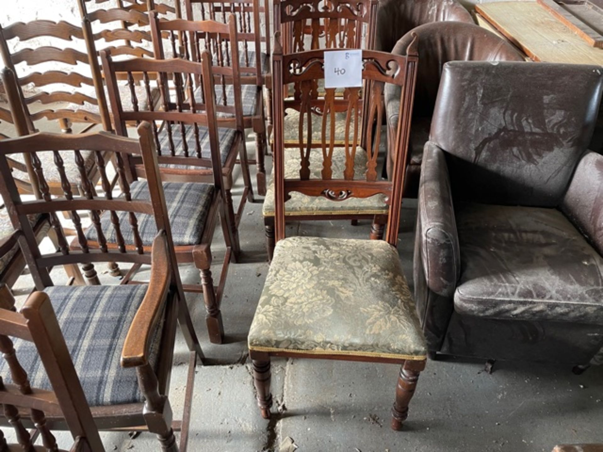 SET OF WOODEN CHAIRS (4)
