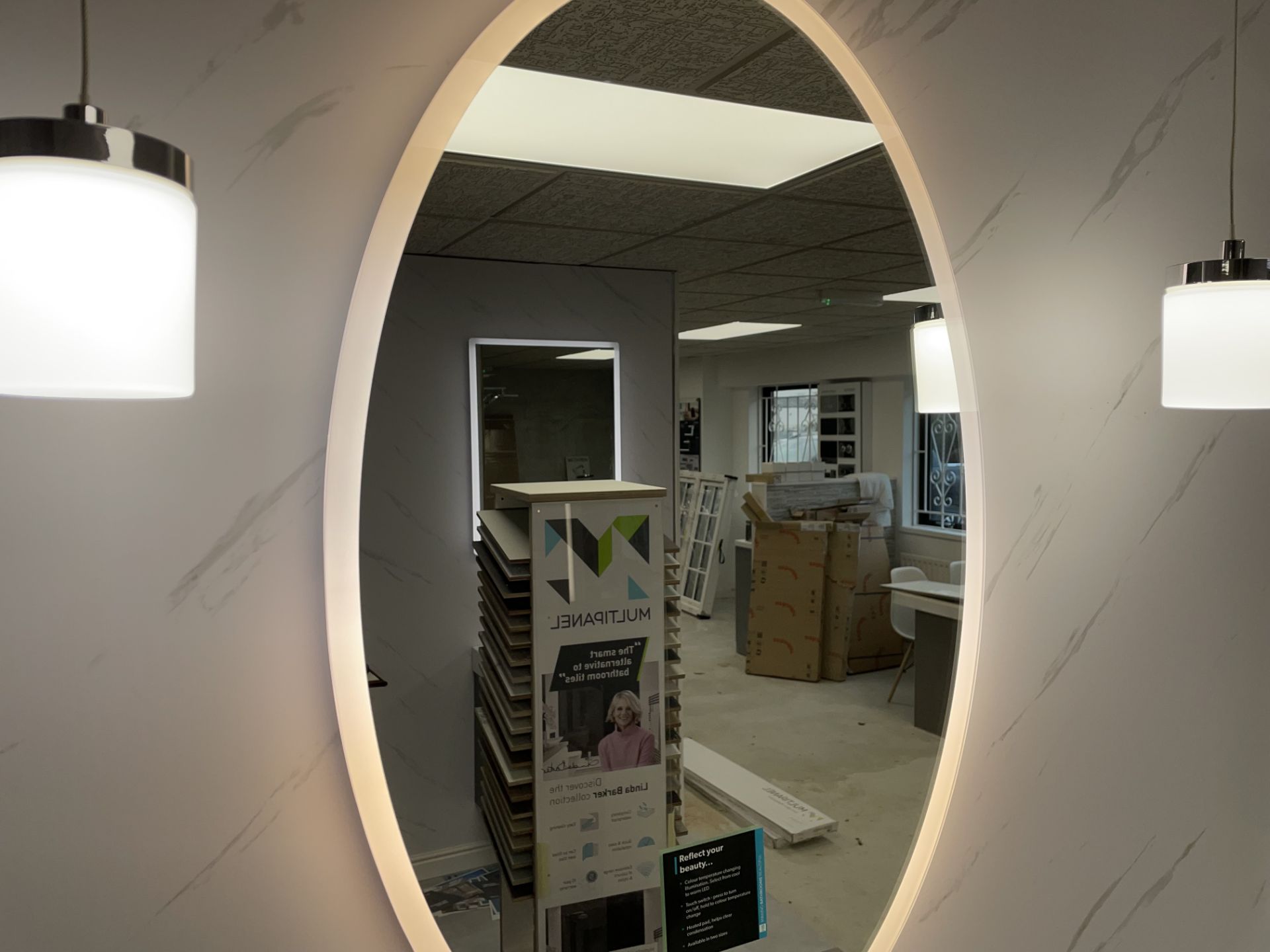 BATHROOM MIRROR OVAL SHAPED 500W 800H - Image 2 of 4