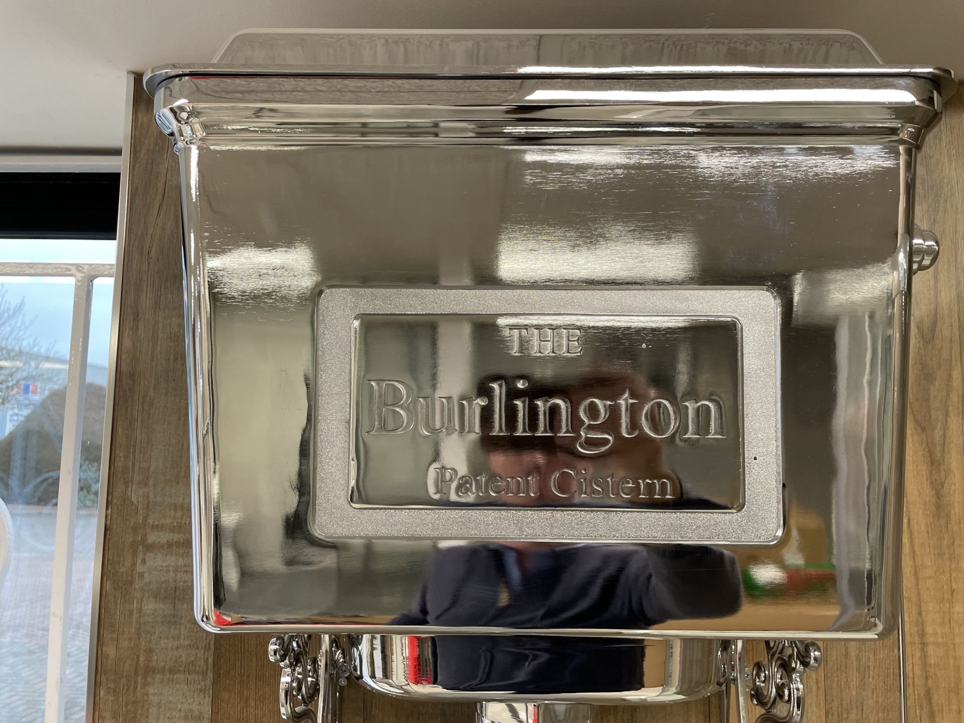 BURLINGTON ANTIQUE LOOK TOILET & CISTERN - Image 5 of 5