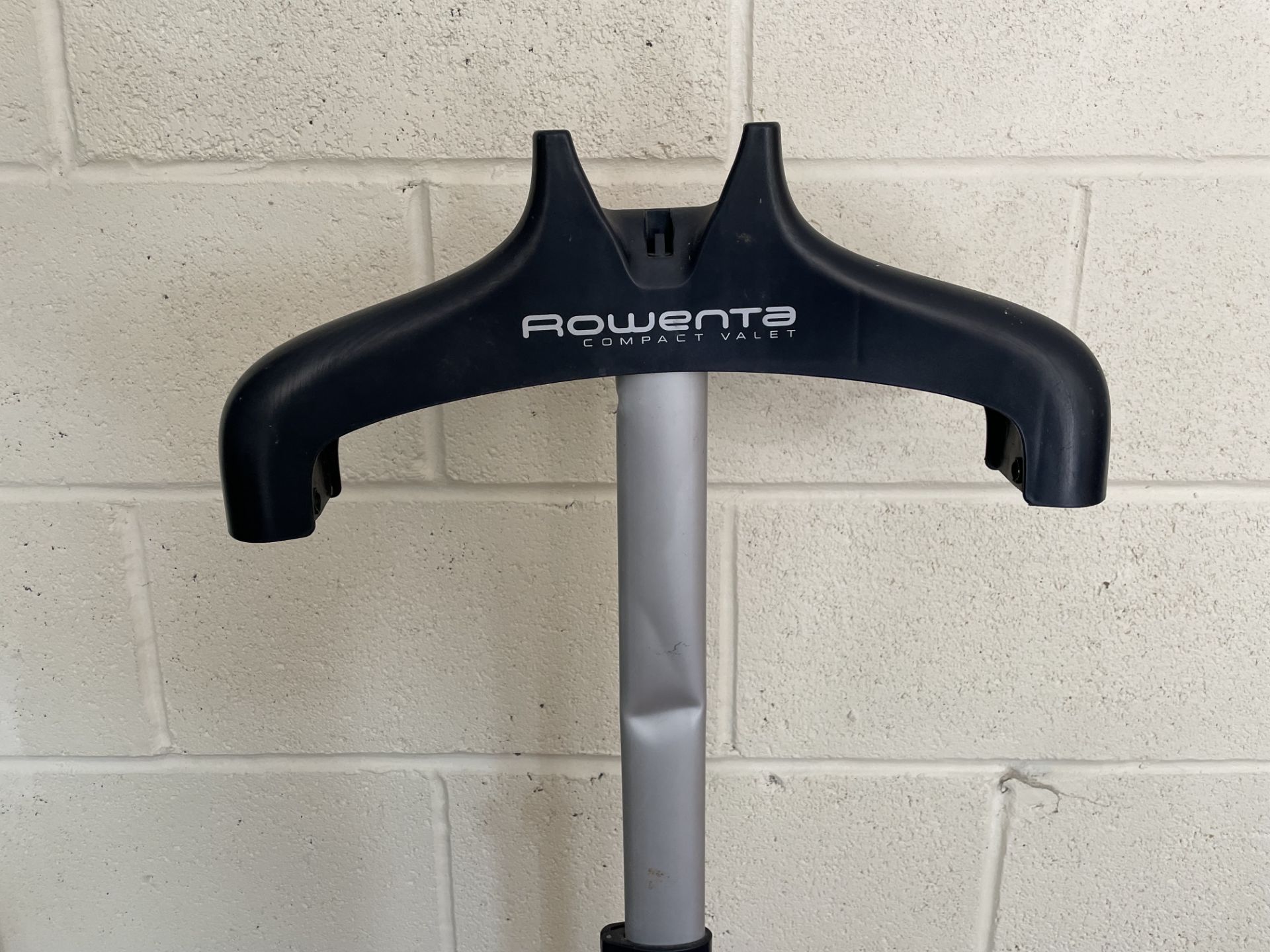 ROWENA COMPACT VALET CLOTHES STEAMER 1500w - Image 2 of 3