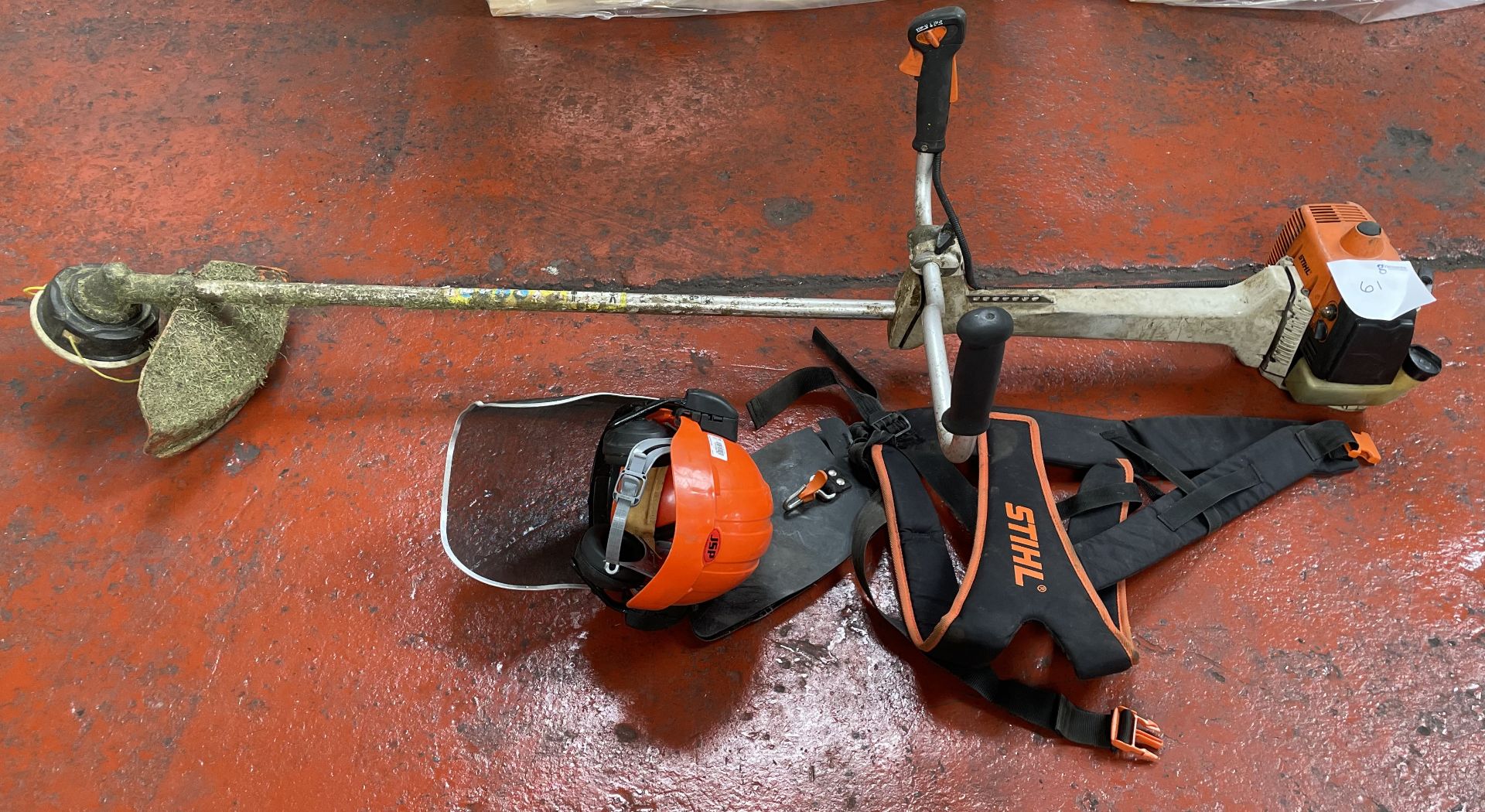 STIHL FS400 COMMERCIAL STRIMMER inc. HARNESS / HELMET