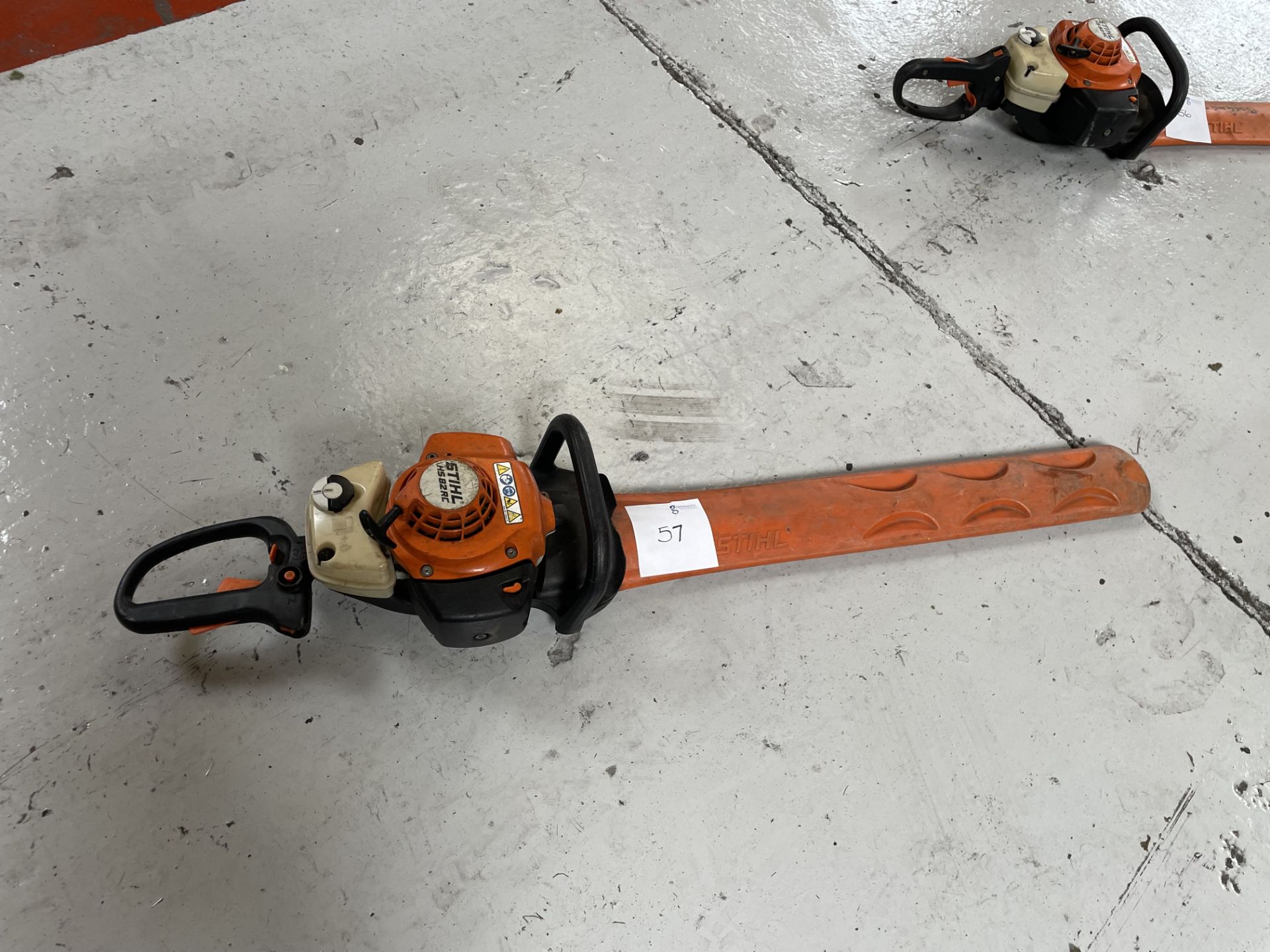 STIHL HS82RC COMMERCIAL HEDGE TRIMMER