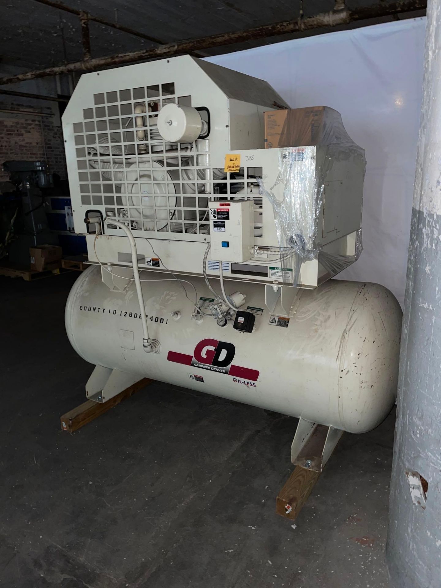 GD 240-Gal Oil-Less Air Compressor