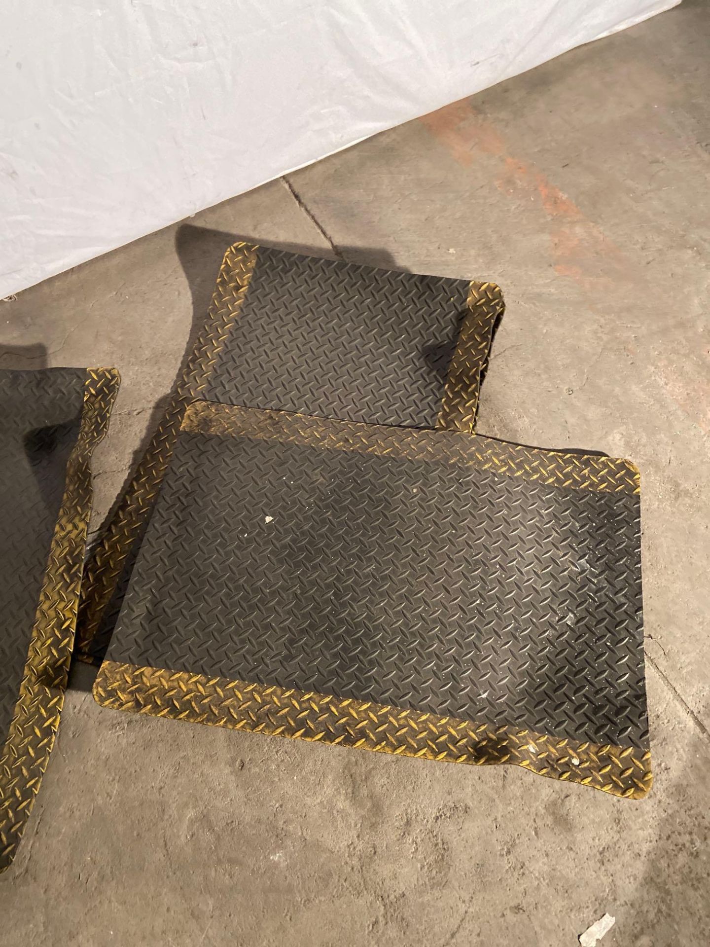 (4) Anti-Fatigue Mats - Image 2 of 2