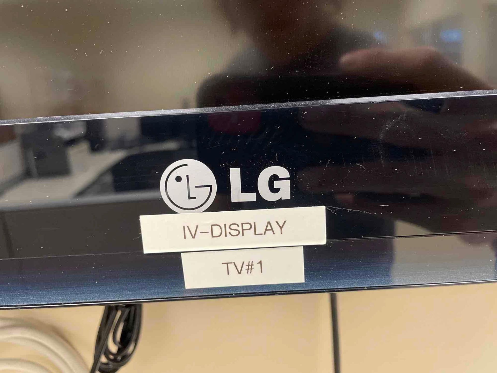 LG 42" T.V. - Image 3 of 3