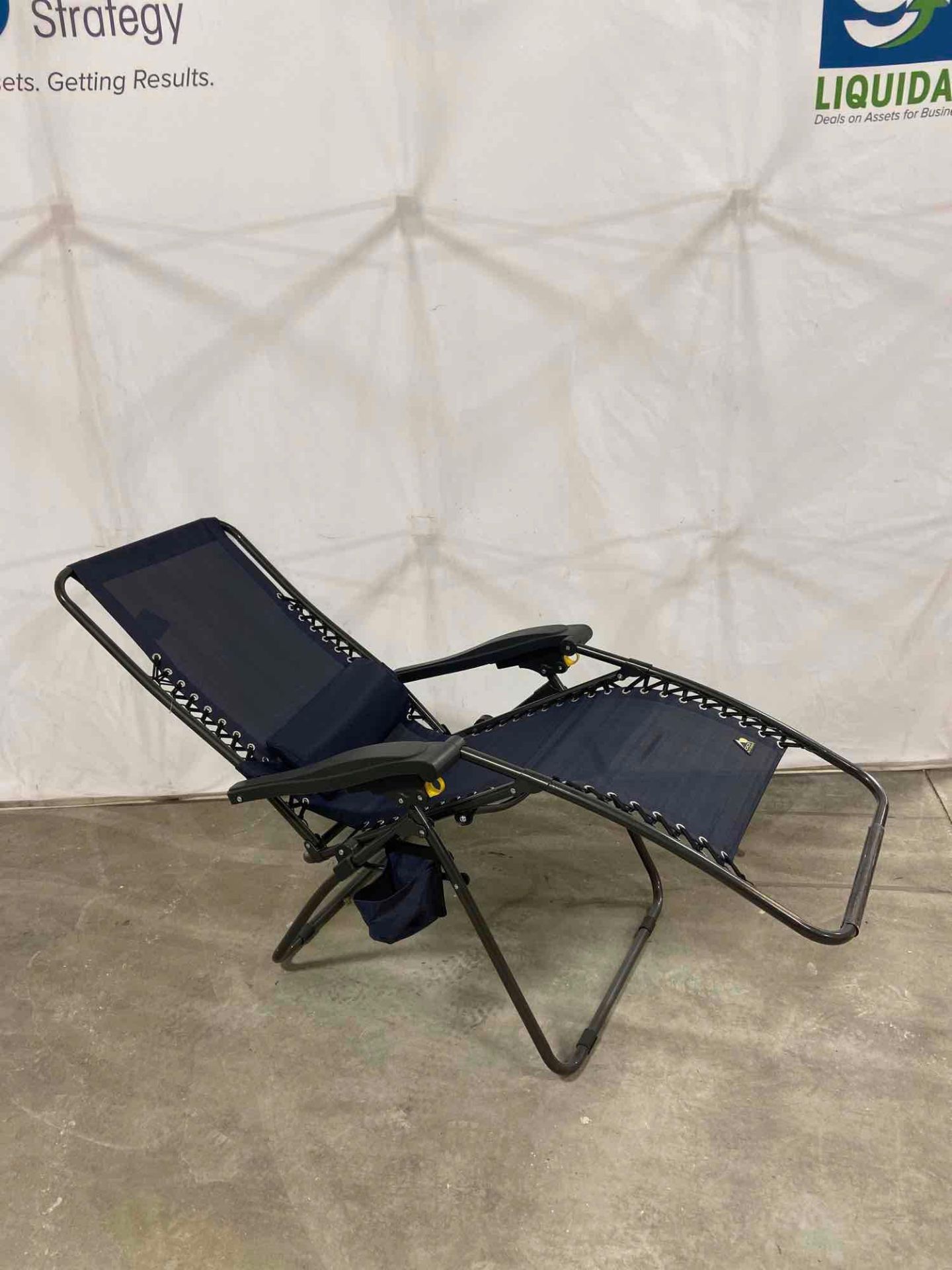 New Outdoors Folding Lounge Chair - Image 3 of 6