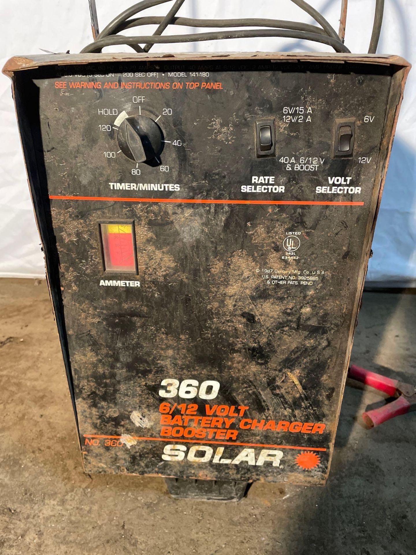 Solar 360 6/12V Battery Charger/Booster - Image 4 of 4