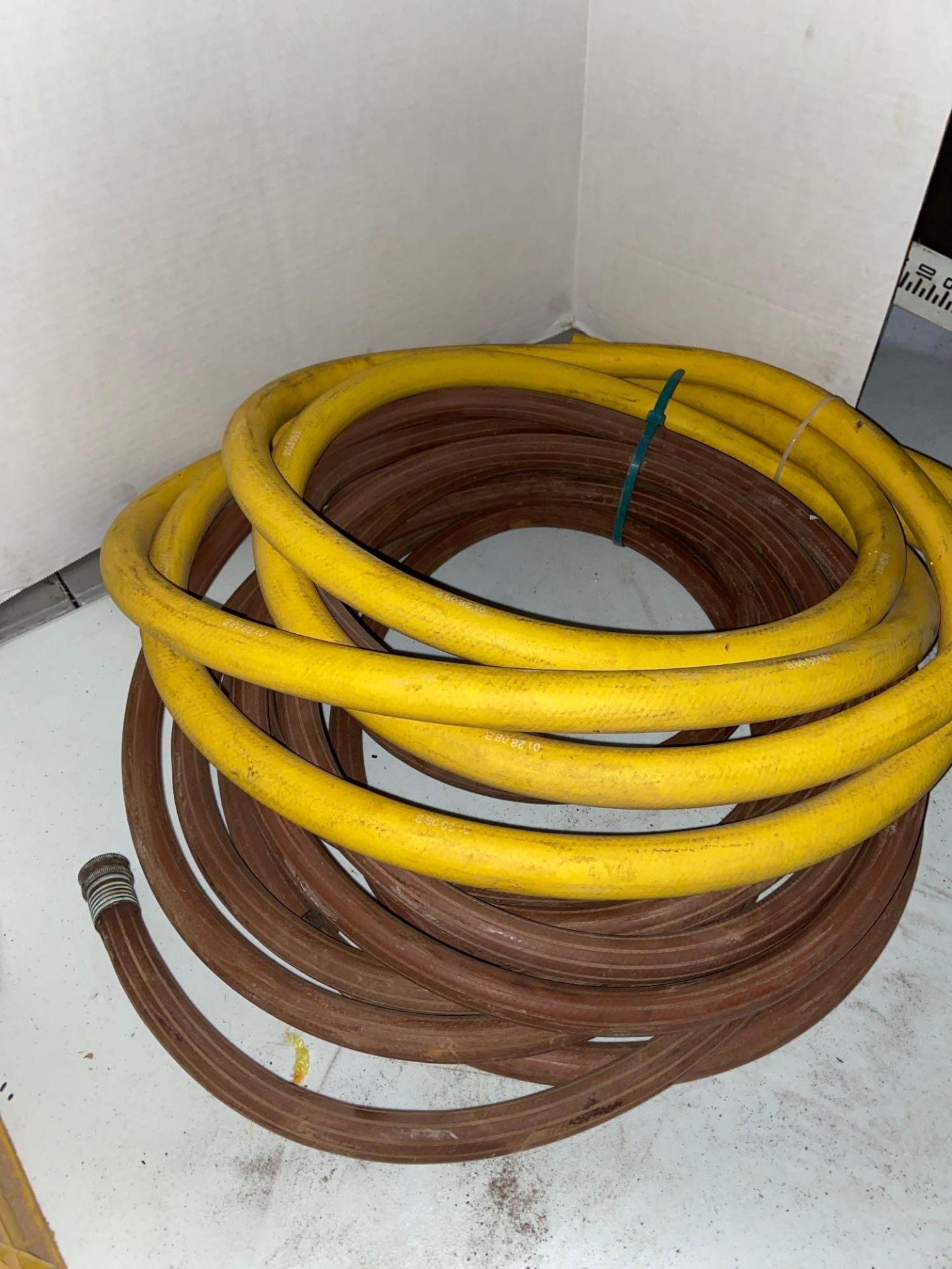 Heavy Duty Jumper Cables & Water Hoses - Image 3 of 3