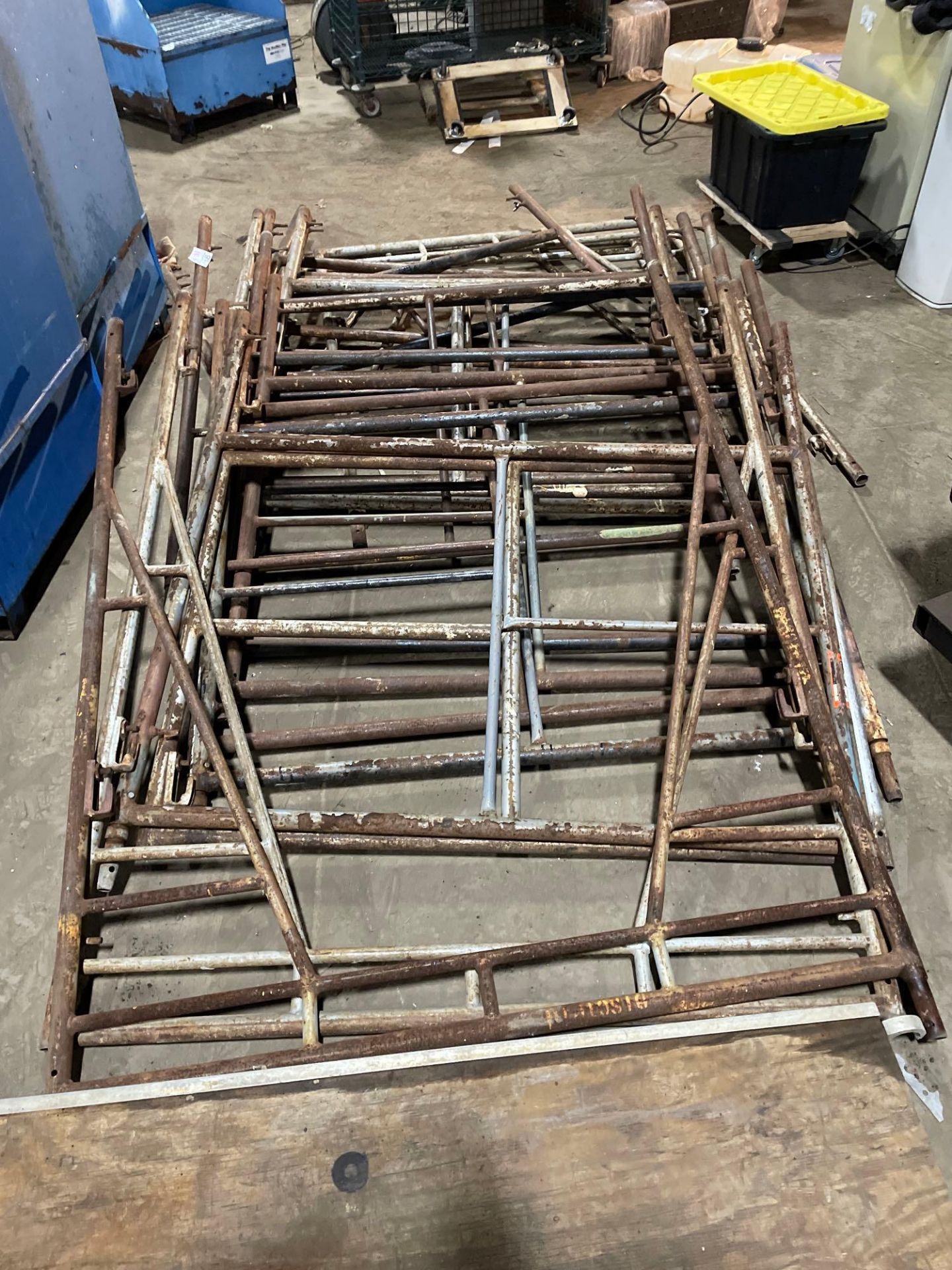 Scaffolding Pieces Assorted - Bild 2 aus 7