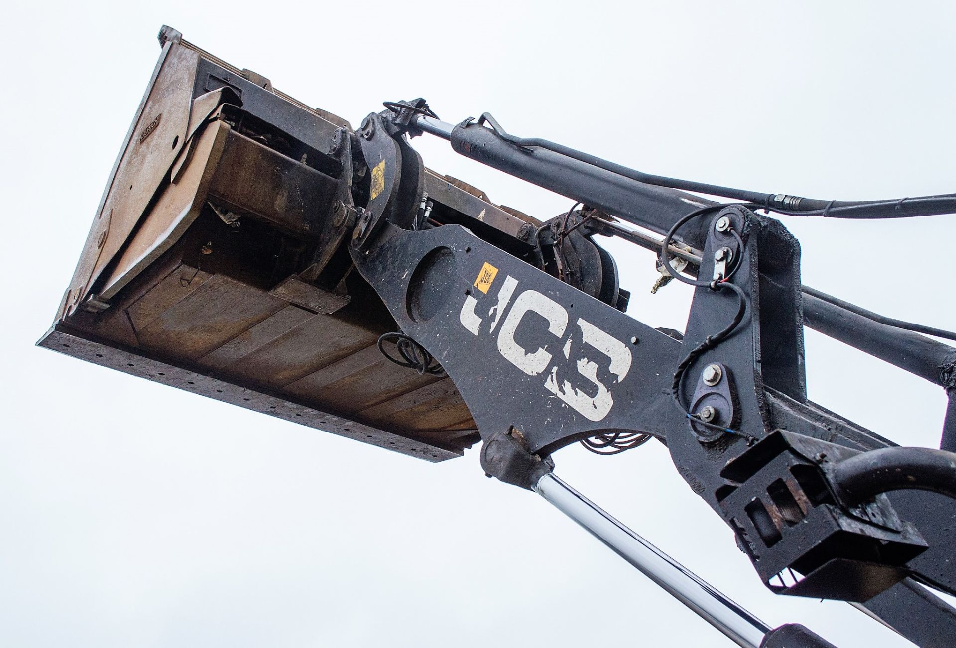 JCB 437 HT Wastemaster wheel loader Year: 2014 S/N: 2313096 Recorded Hours: 9841 c/w air - Image 11 of 24