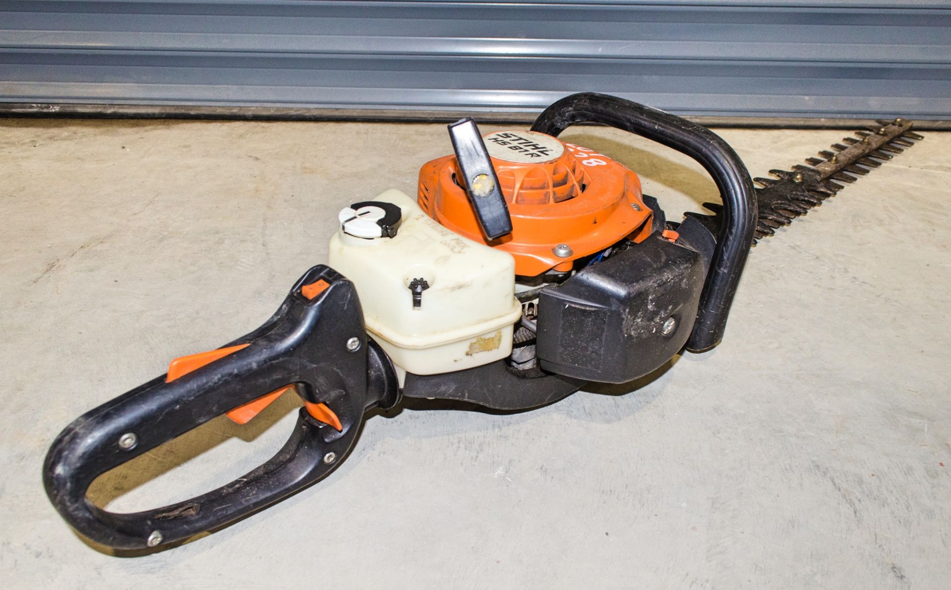 Stihl HS81R petrol driven hedge trimmer 2117-0139 - Image 2 of 2