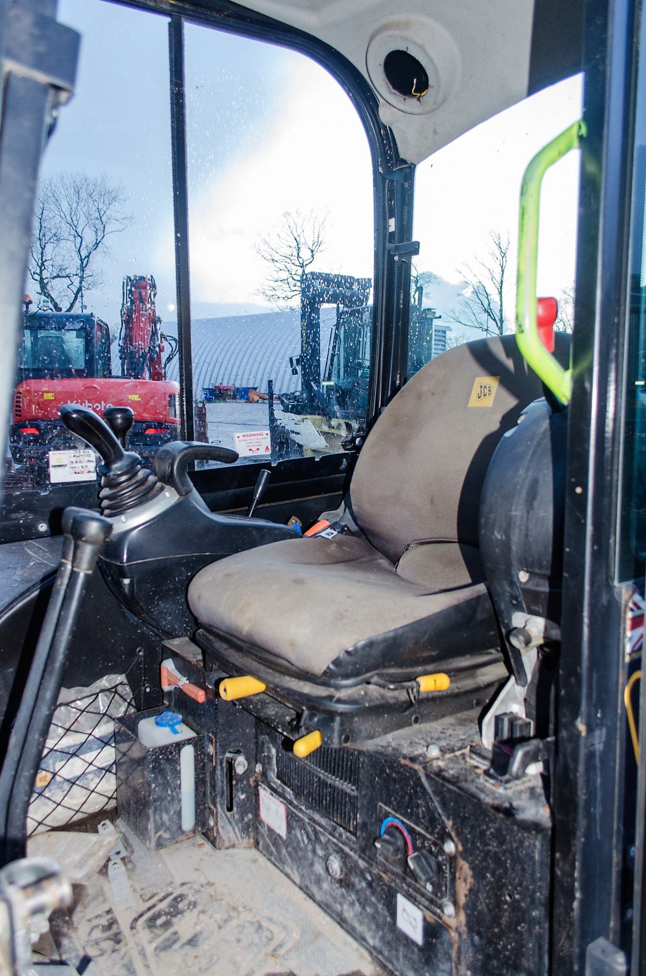 JCB 8026 CTS 2.6 tonne rubber tracked midi excavator Year: 2014 S/N: 1779685 Recorded Hours:  piped, - Image 15 of 21