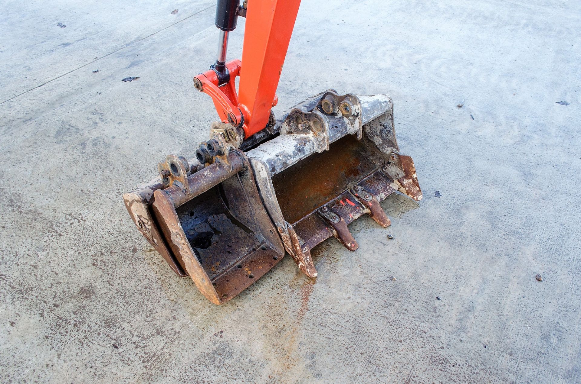 Kubota KX015-4 1.5 tonne rubber tracked mini excavator Year: 2015 S/N: 58352 Recorded Hours: 2663 - Image 11 of 19