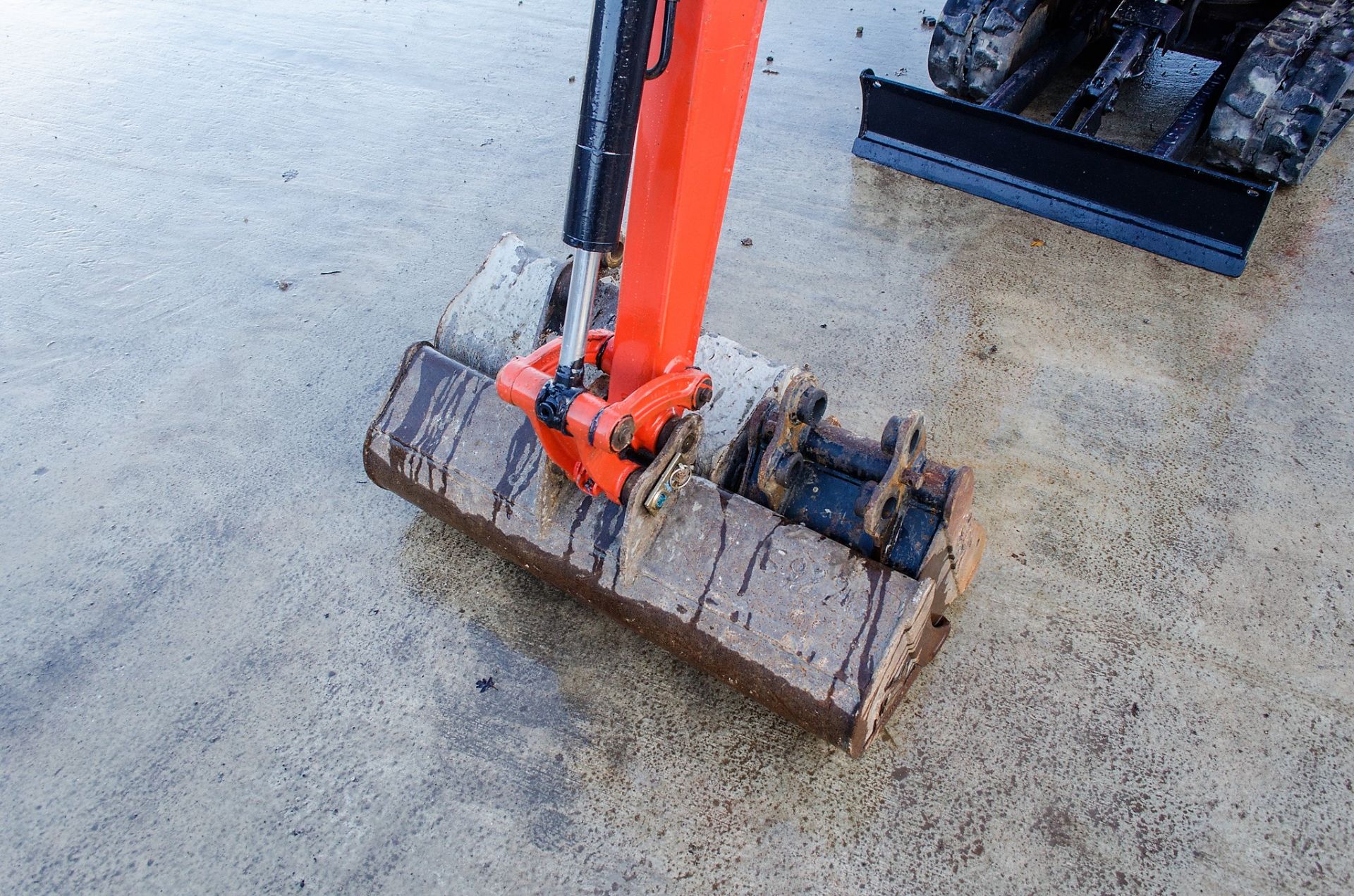 Kubota KX015-4 1.5 tonne rubber tracked mini excavator Year: 2015 S/N: 58352 Recorded Hours: 2663 - Image 12 of 19