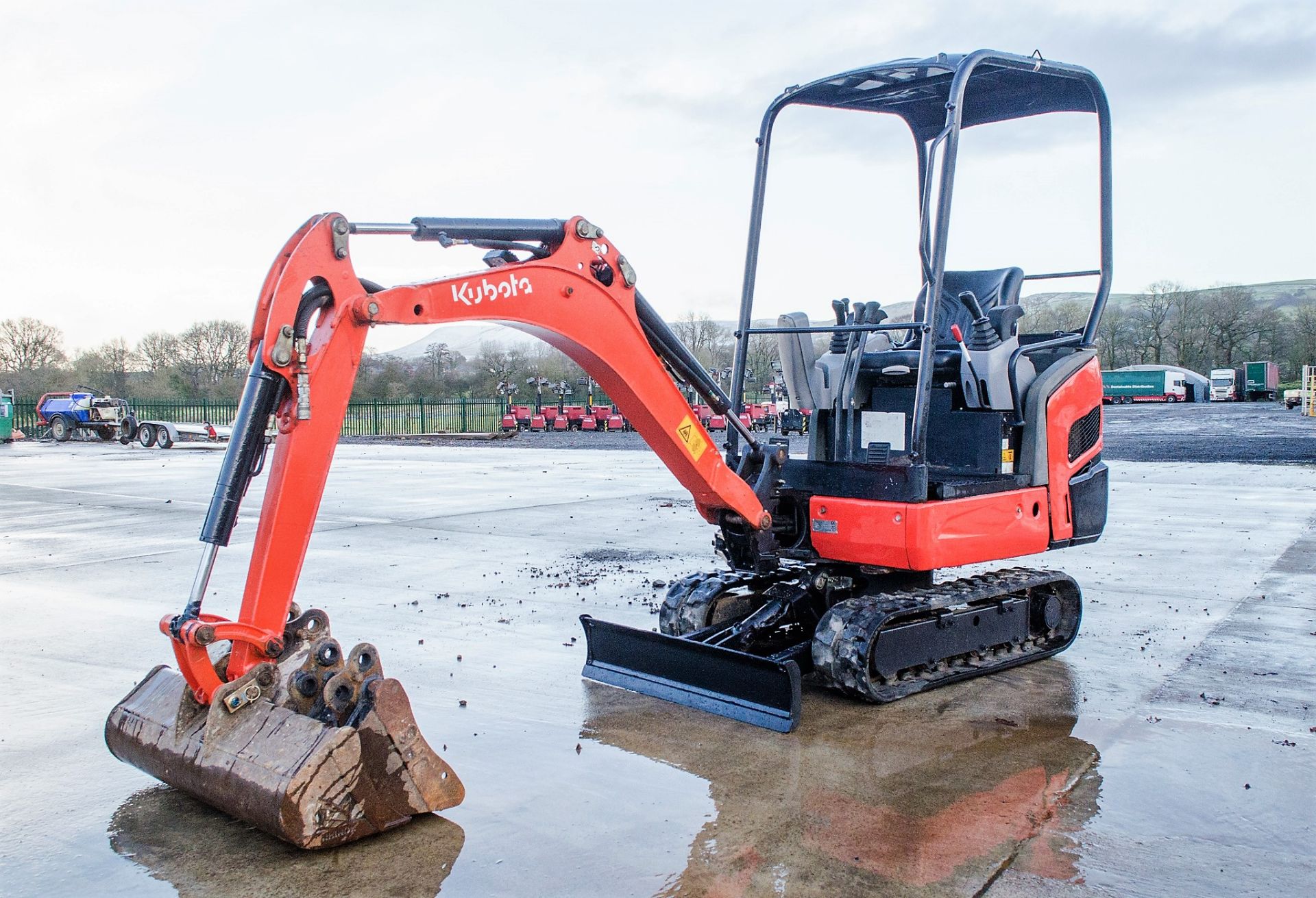 Kubota KX015-4 1.5 tonne rubber tracked mini excavator Year: 2015 S/N: 58352 Recorded Hours: 2663