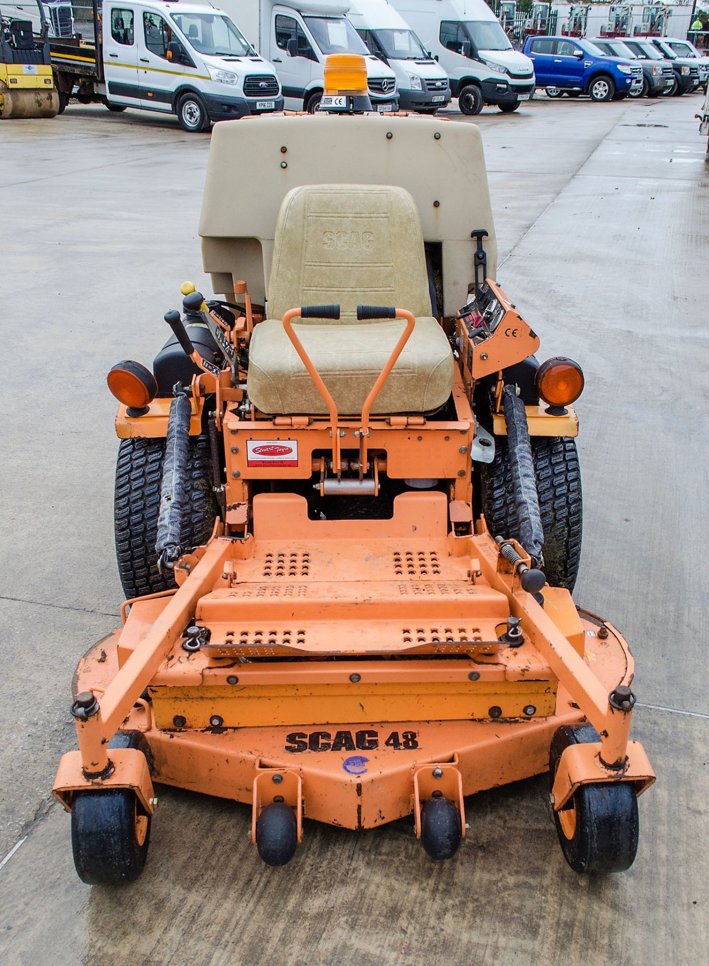 Scag Cougar petrol driven zero turn ride on lawnmover Recorded Hours: 584 c/w 48 inch cutting deck - Image 5 of 13