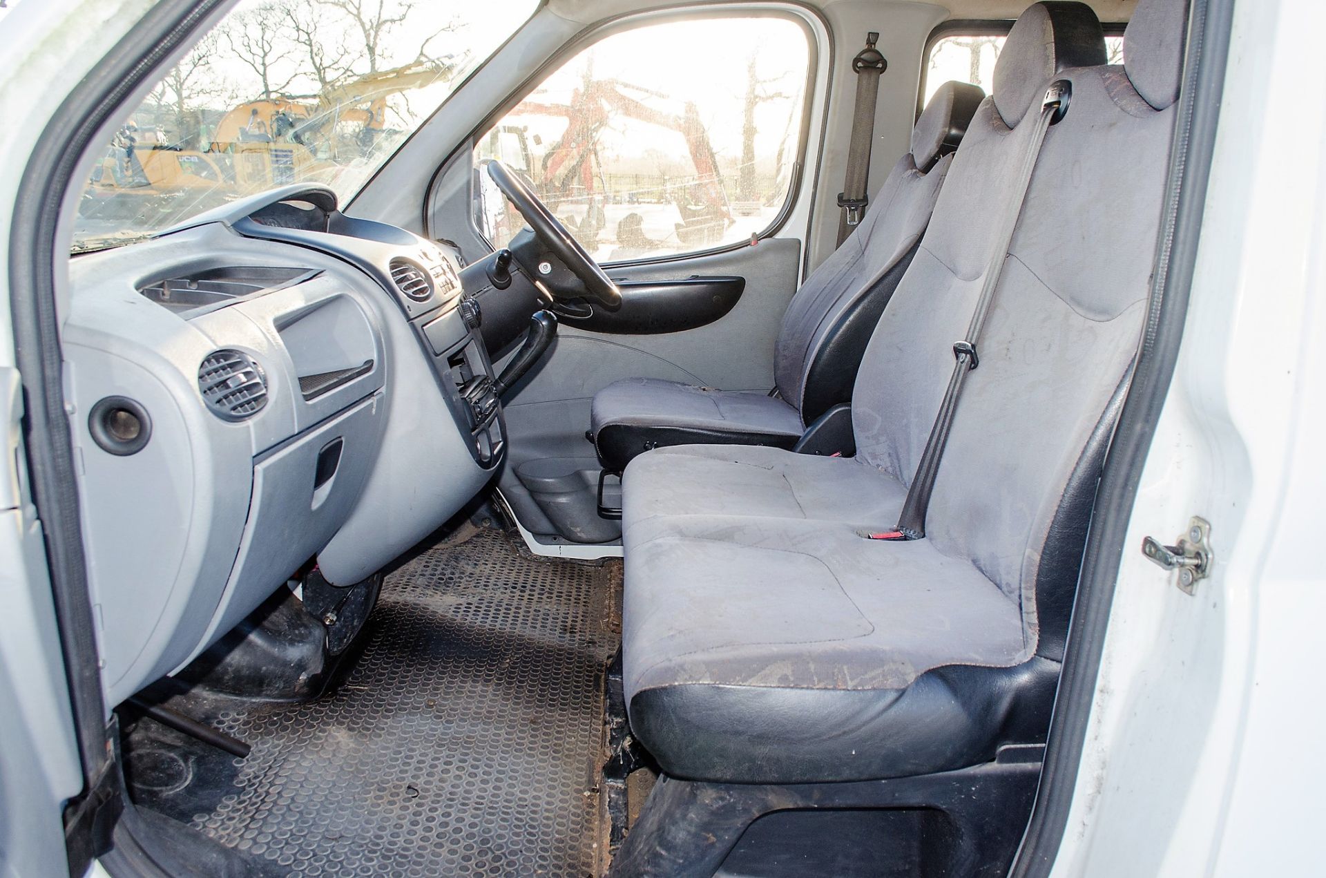 LDV Maxus 3.5T 95 LWB crew cab panel van Registration Number: BX58 UZB Date of Registration: 01/11/ - Image 20 of 28