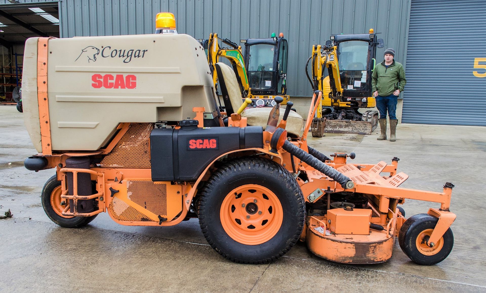 Scag Cougar petrol driven zero turn ride on lawnmover Recorded Hours: 584 c/w 48 inch cutting deck - Image 8 of 13