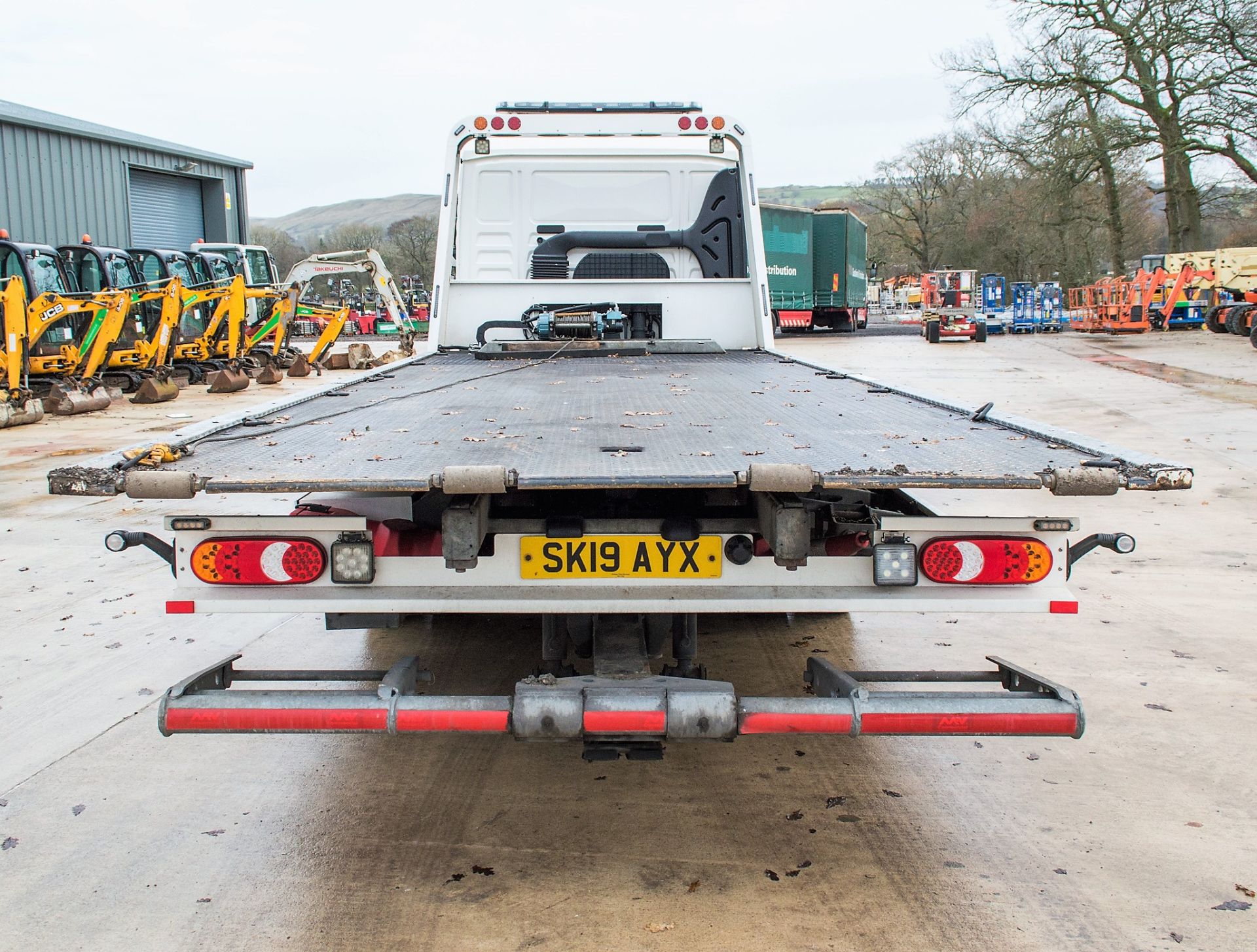 MAN TGL 12-250 12 tonne double cab recovery lorry Registration Number: SK19 AYX Date of - Image 6 of 23