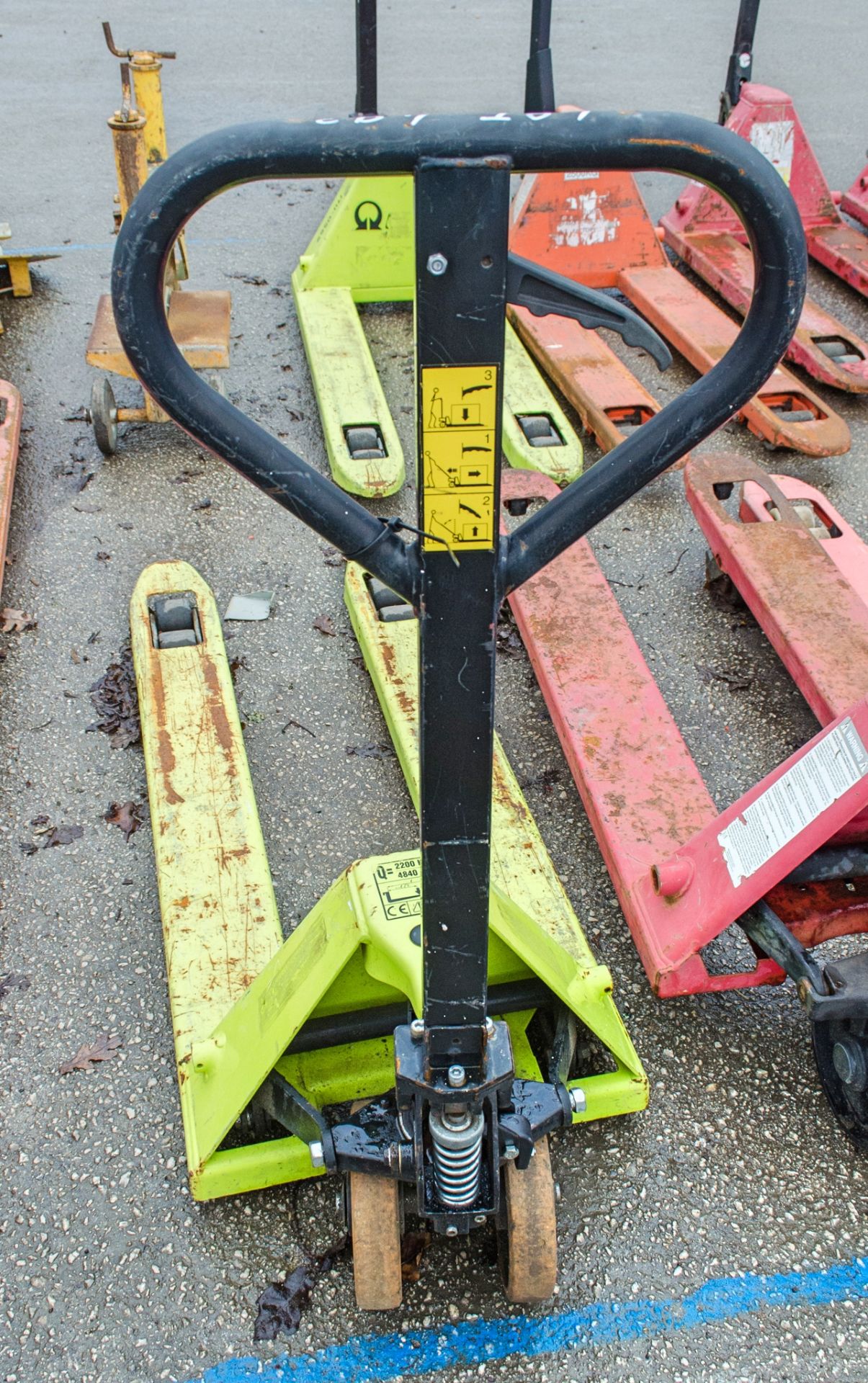 Pramac hand hydraulic pallet truck 1708-0384 - Image 2 of 2