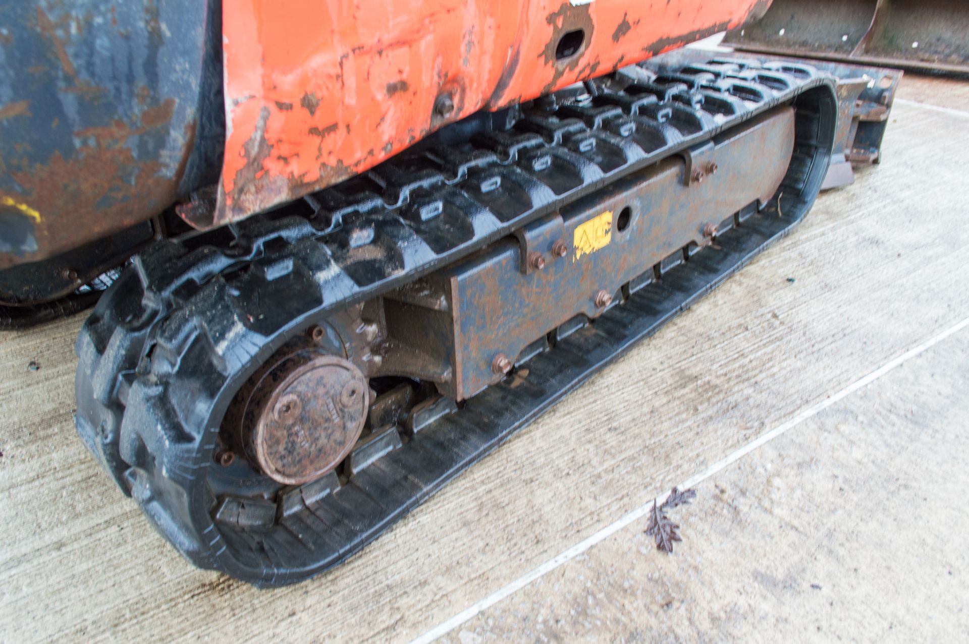 Kubota KX016-4 1.5 tonne rubber tracked excavator Year: 2014 S/N: 57592 Recorded Hours: 2375 - Image 9 of 23