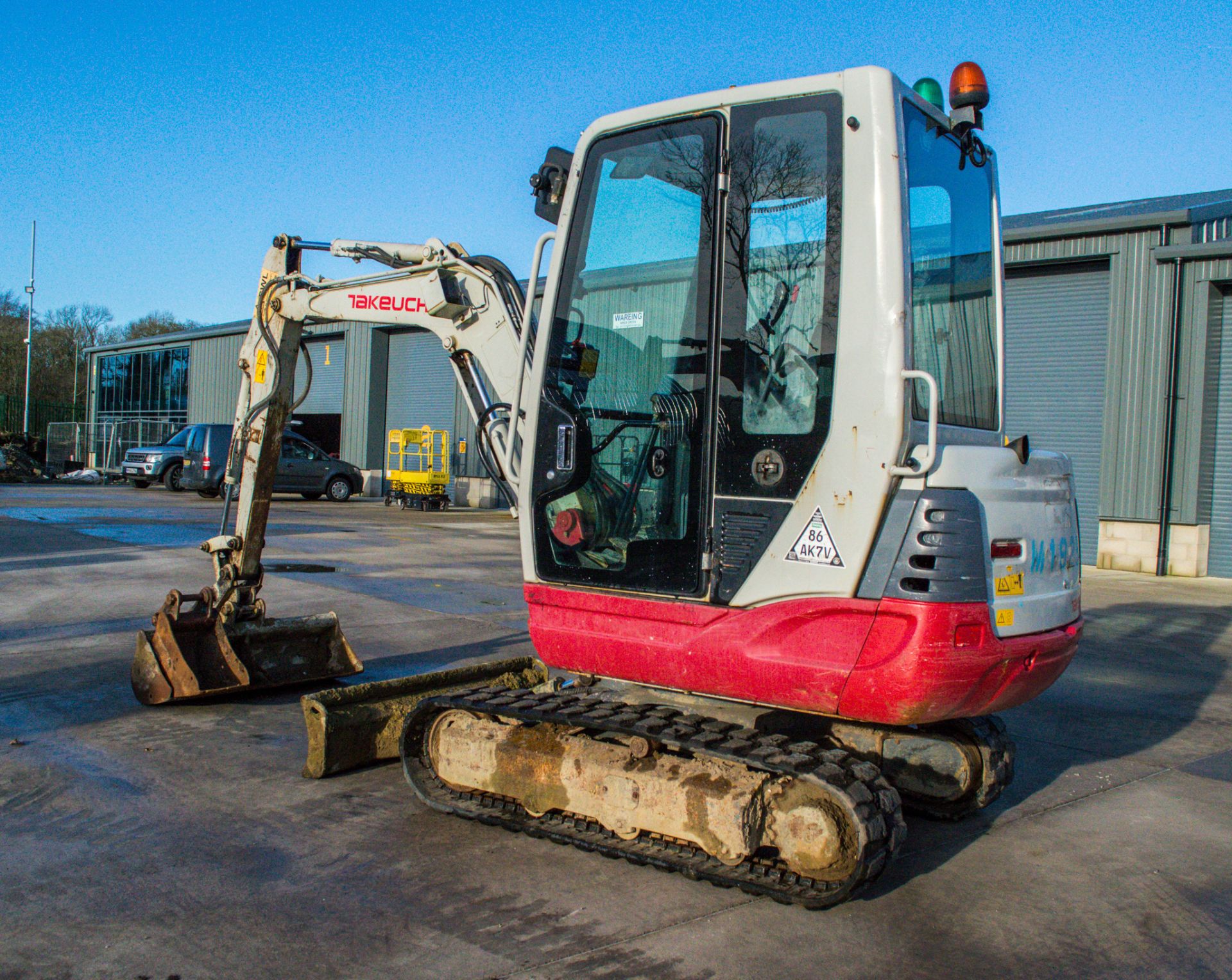 Takeuchi TB228 2.8 tonne rubber tracked excavator Year: 2015 S/N: 804180 Recorded Hours: 3337 piped, - Image 4 of 18