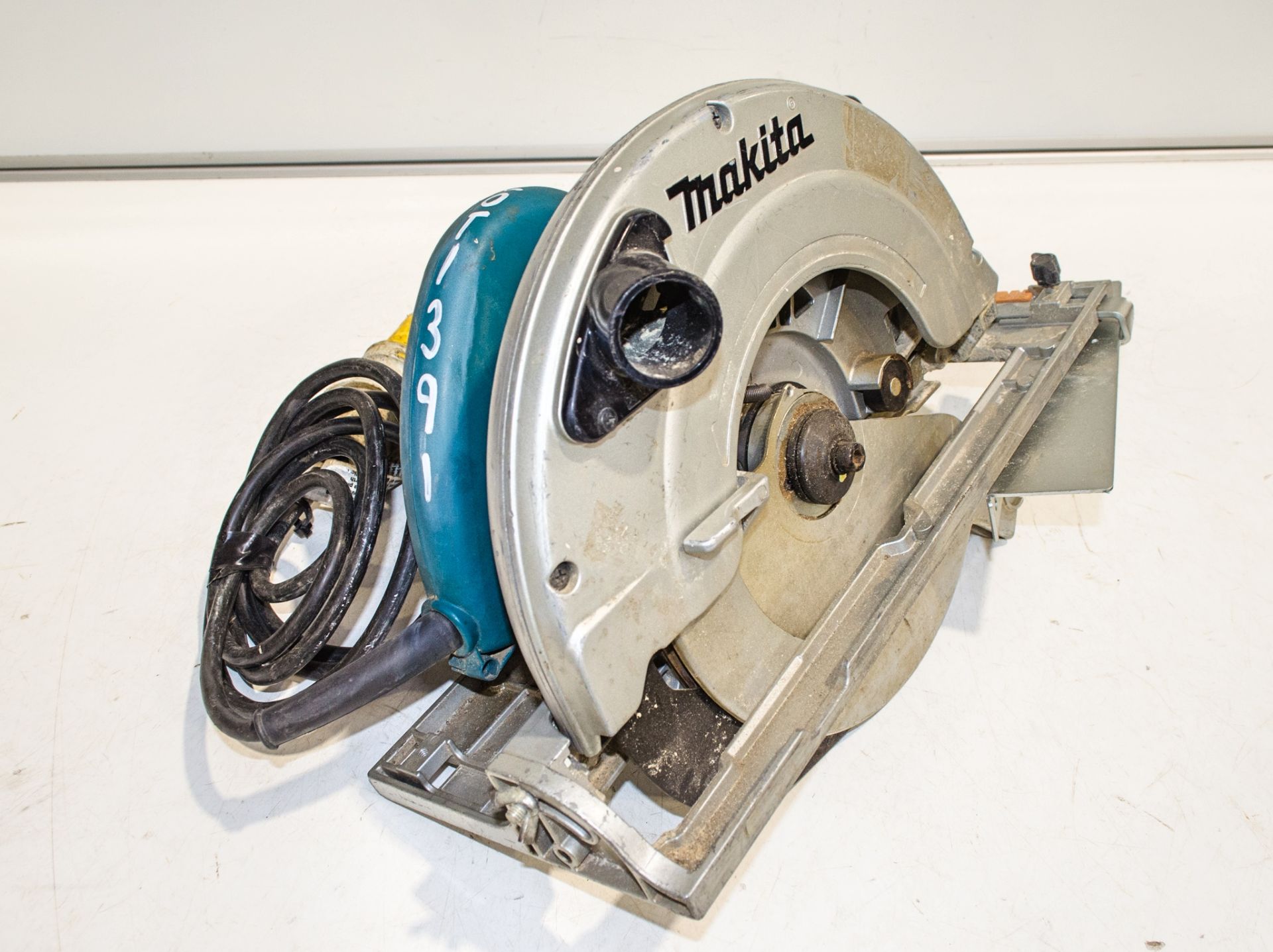 Makita 110v circular saw 02031583