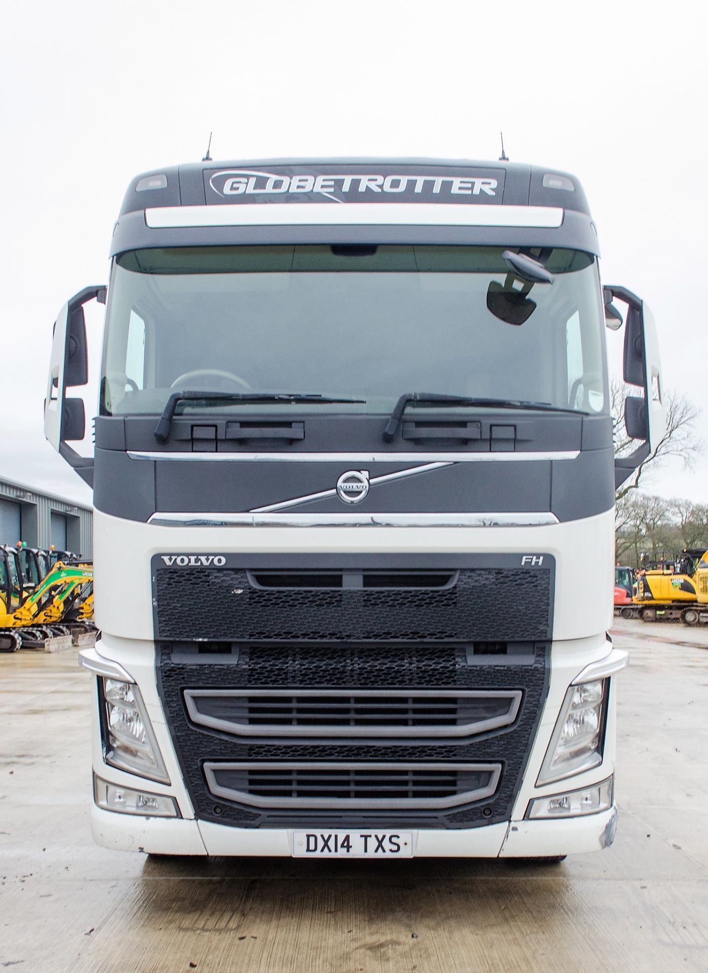 Volvo FH13 460 BHP 6 wheel tractor unit Registration Number: DX14 TXS Date of Registration: 01/03/ - Image 5 of 28