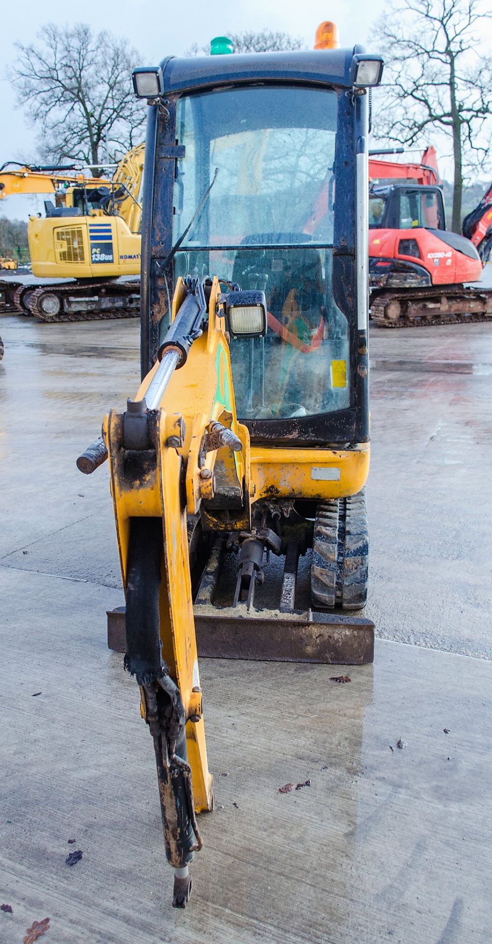 JCB 8016 1.6 tonne rubber tracked mini excavator Year: 2013 S/N: 071424 Recorded Hours: 2052 pipe - Image 5 of 20