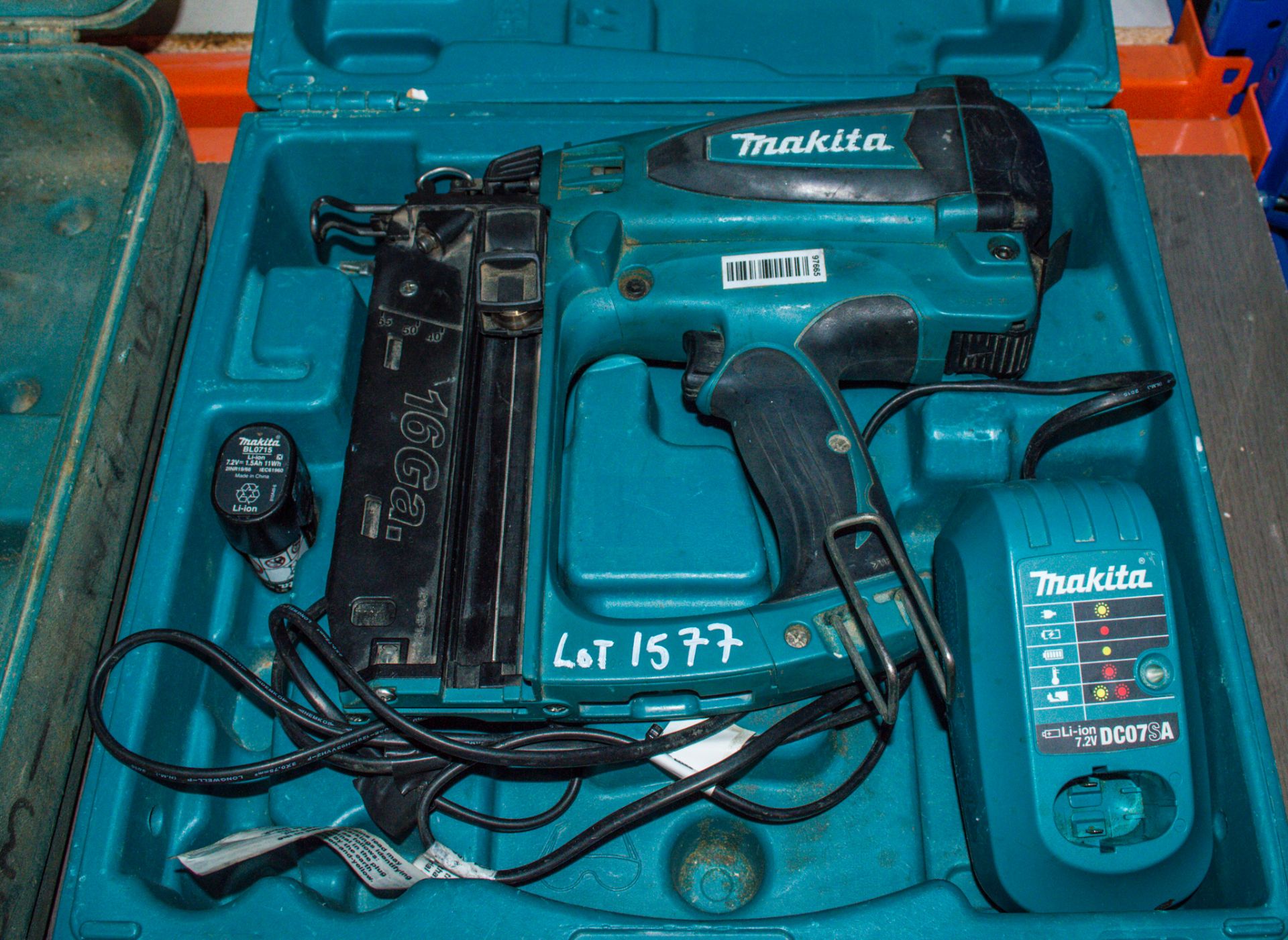 Makita GF600 7.2v cordless nail gun c/w battery, charger and carry case