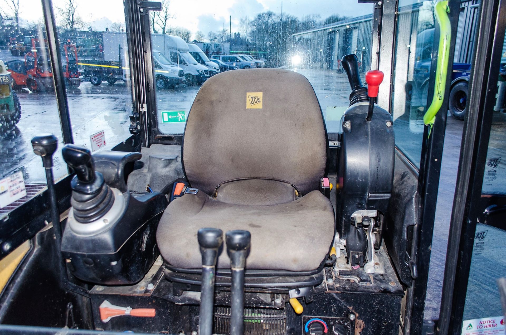 JCB 8026 CTS 2.6 tonne rubber tracked midi excavator Year: 2014 S/N: 1779685 Recorded Hours:  piped, - Image 16 of 21