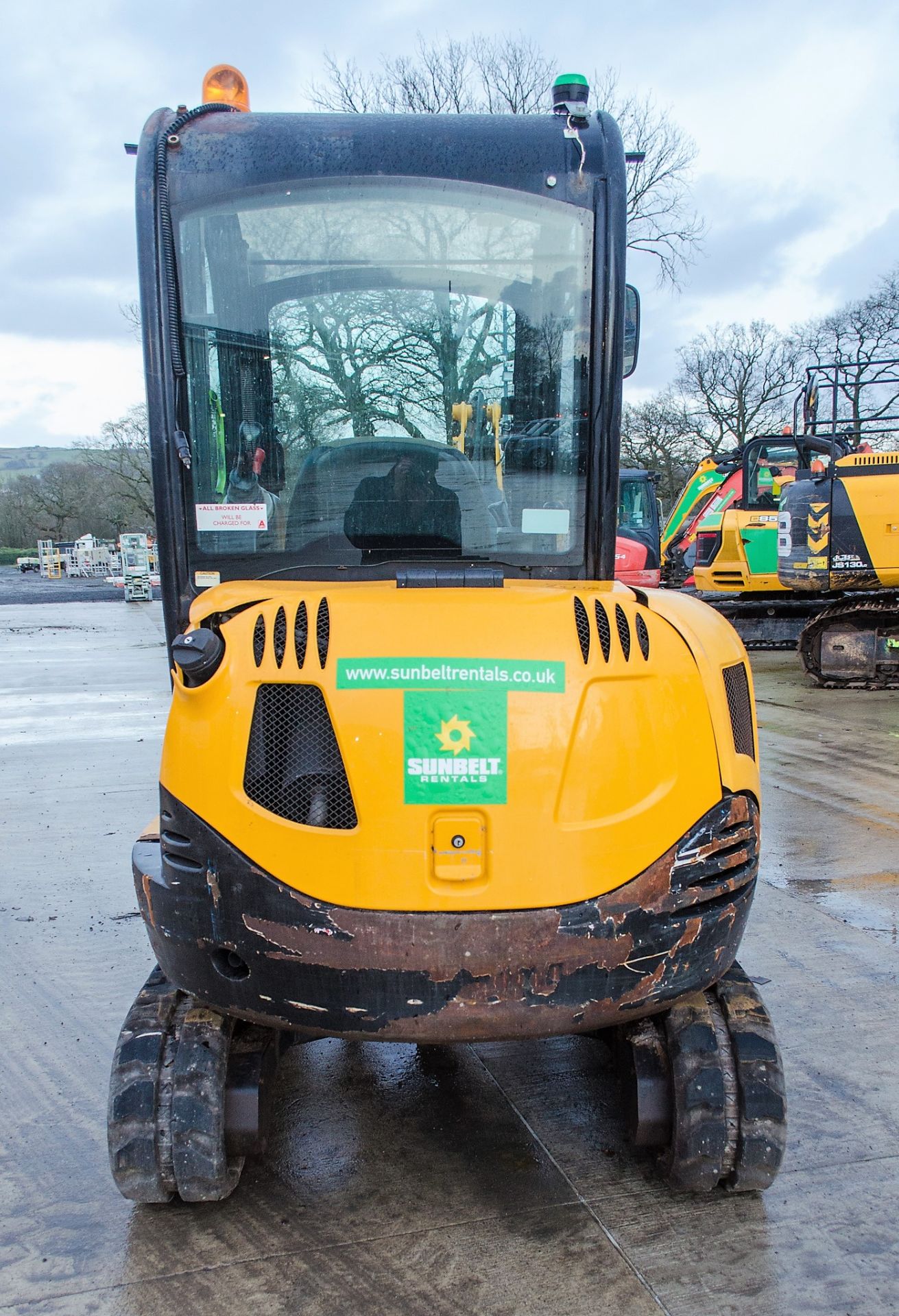 JCB 8026 CTS 2.6 tonne rubber tracked midi excavator Year: 2014 S/N: 1779685 Recorded Hours:  piped, - Image 6 of 21