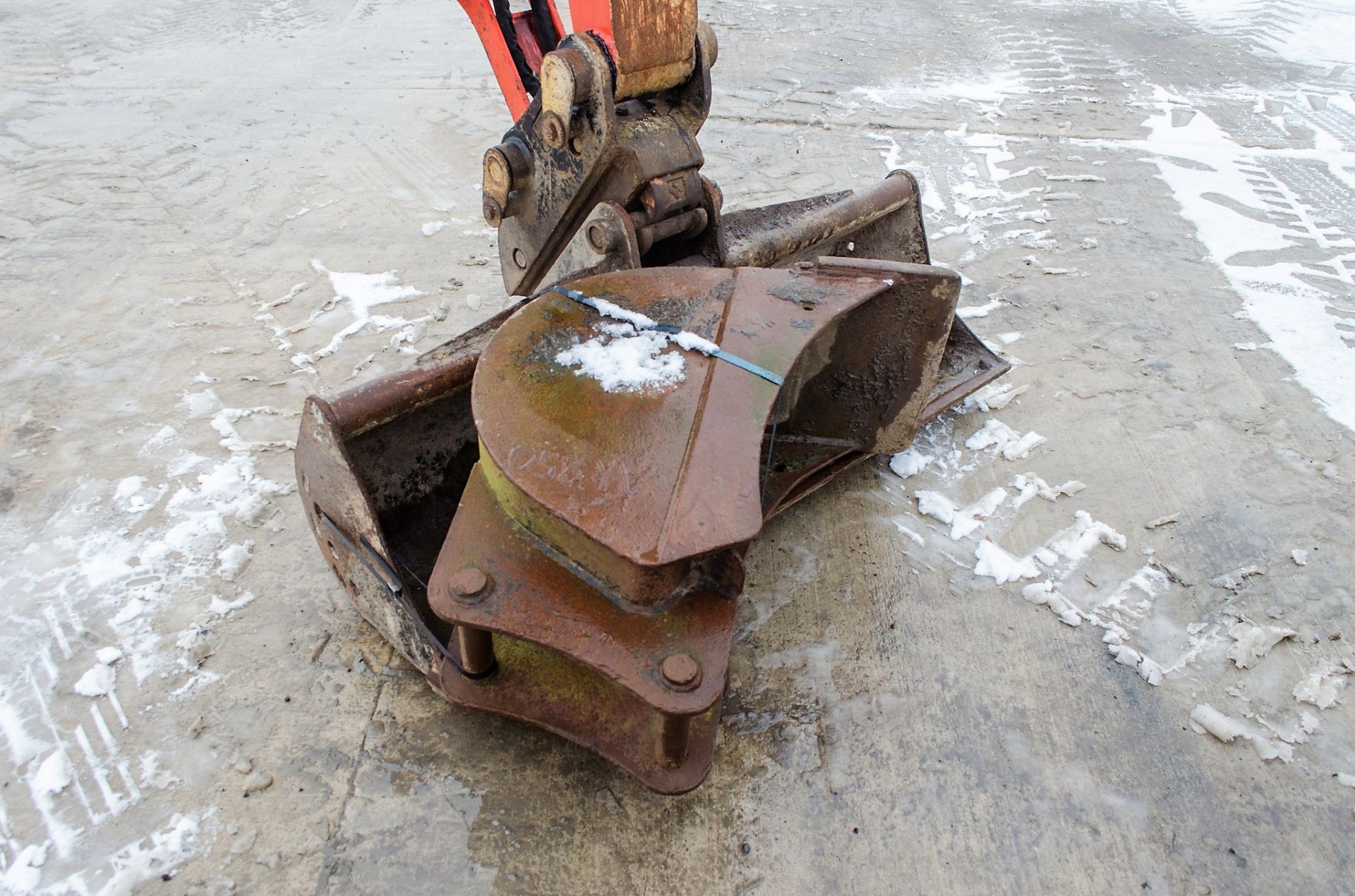 Kubota KX080-4 8 tonne rubber tracked excavator Year: 2017 S/N: 41938 Recorded Hours: 4021 blade, - Image 13 of 22