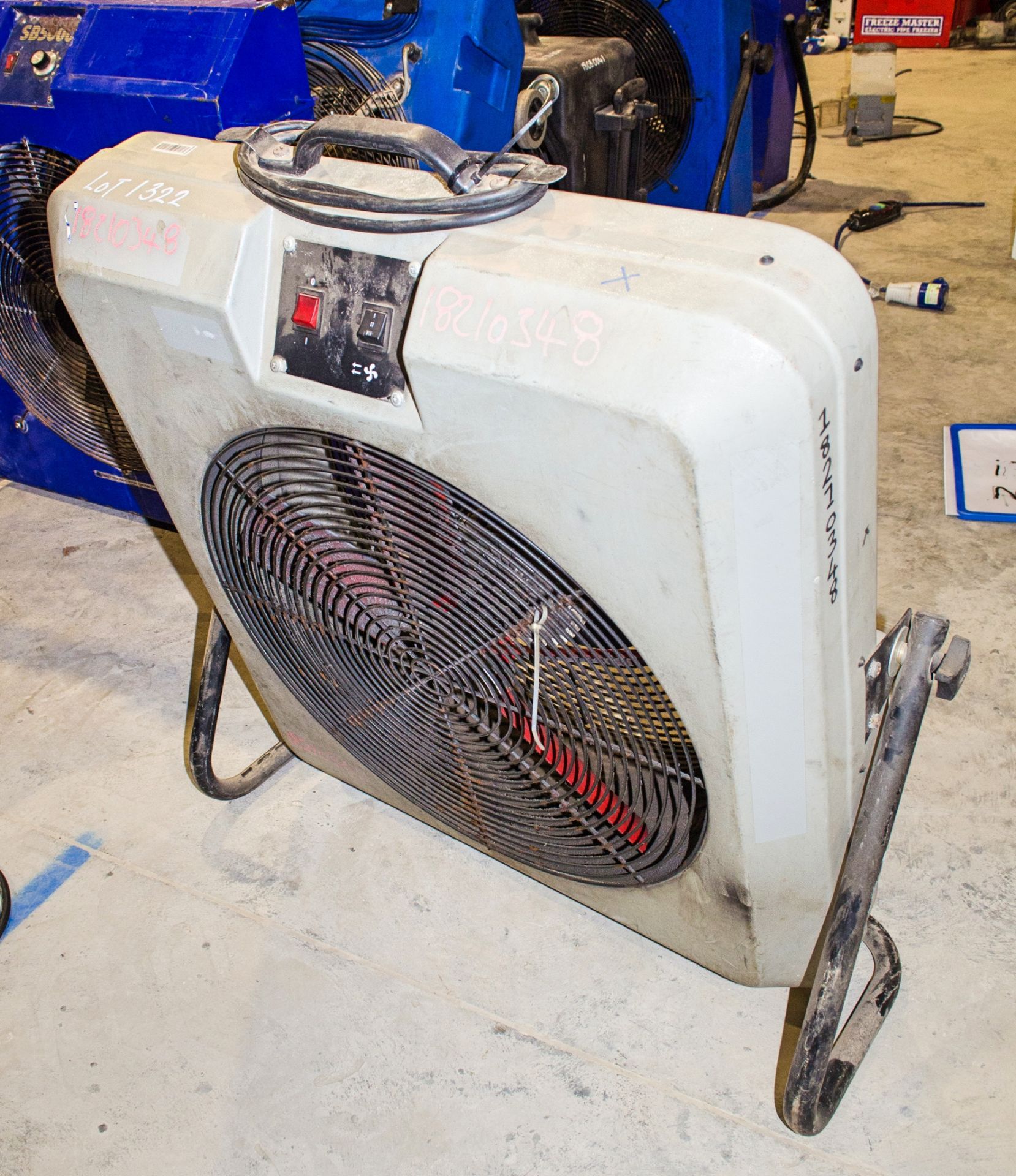 240v air circulation fan 18210348