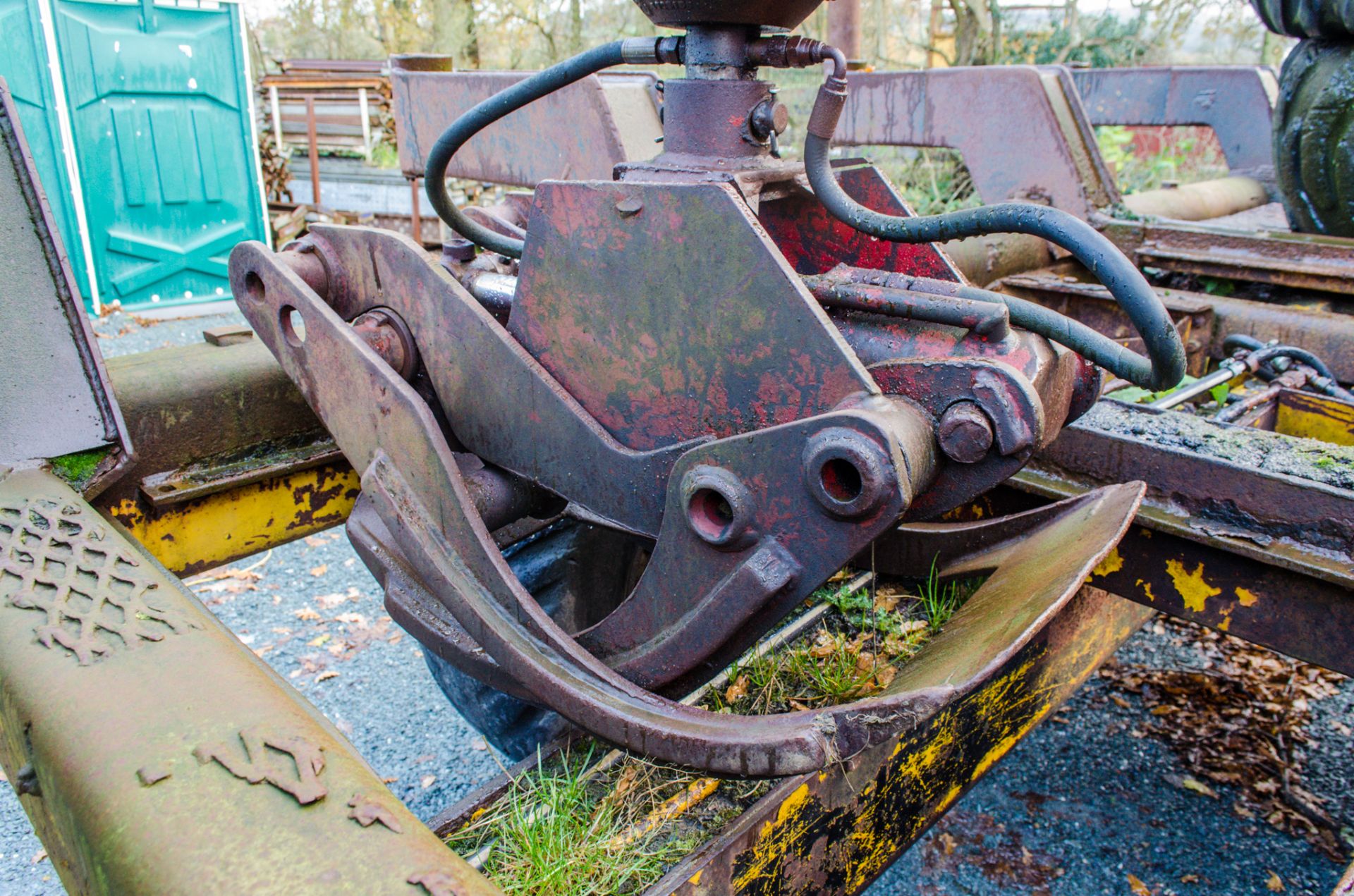 Volvo BM 6 wheel forest forwarder c/w hydraulic grab and rotator ** The machine runs drove onto - Image 17 of 17