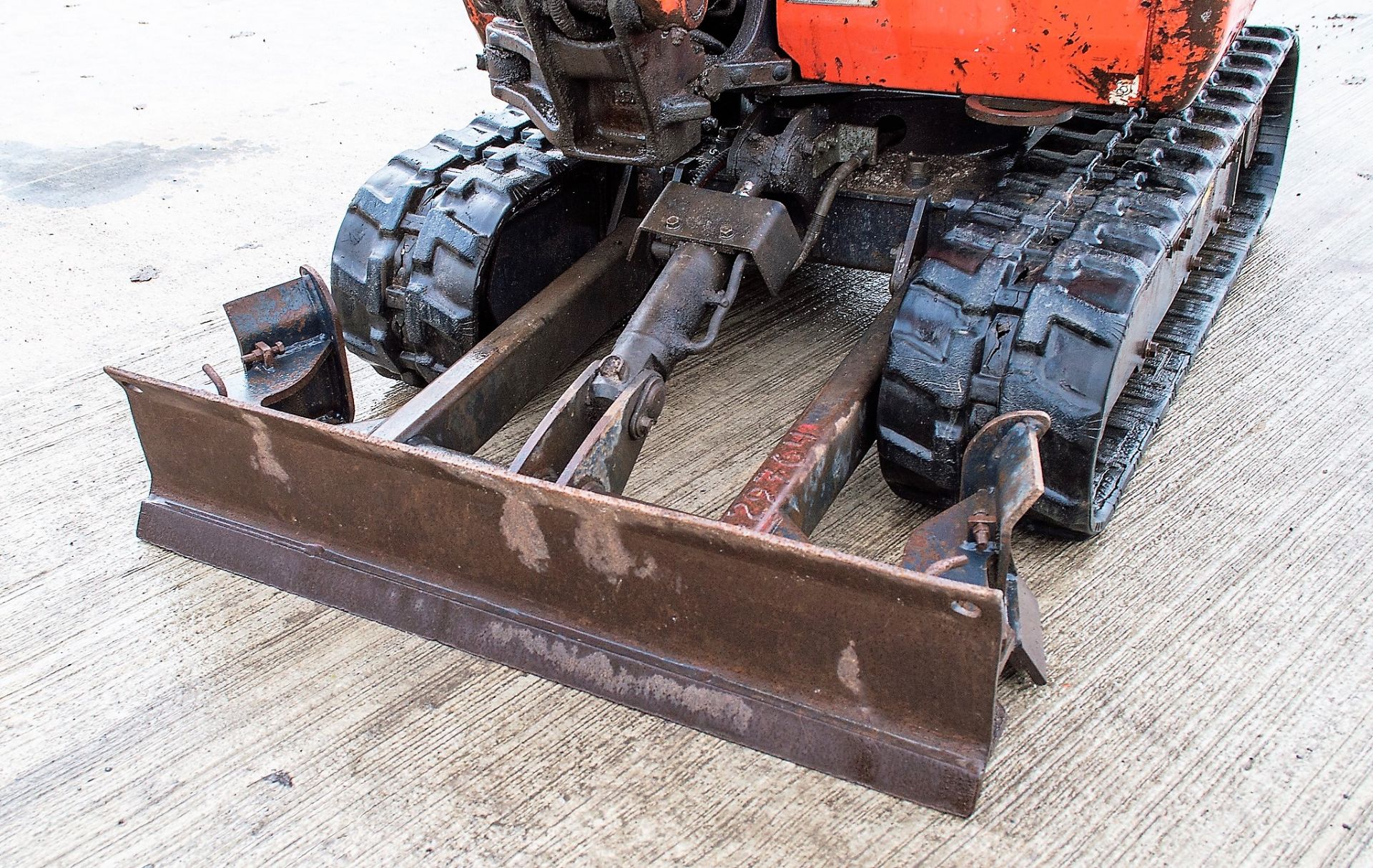 Kubota KX016-4 1.5 tonne rubber tracked excavator Year: 2014 S/N: 57592 Recorded Hours: 2375 - Image 11 of 23