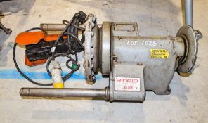 Ridgid 300 110v pipe threading machine c/w foot pedal 19810123