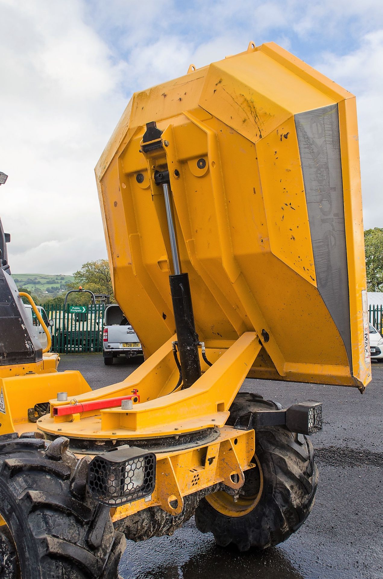 JCB 6T-1 6 tonne swivel skip dumper Year: 2018 S/N: 2561591 Recorded Hours: 1146 c/w camera Reg: - Image 10 of 19