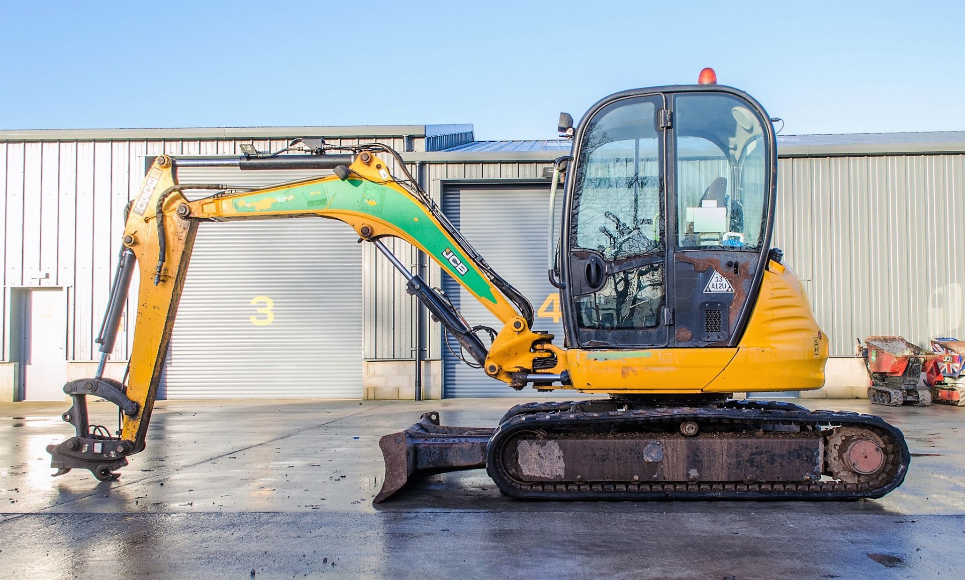 JCB 8050 ZTS 5 tonne rubber tracked excavator Year: 2013 S/N: 1741976 Recorded Hours: 3800 blade, - Image 7 of 23